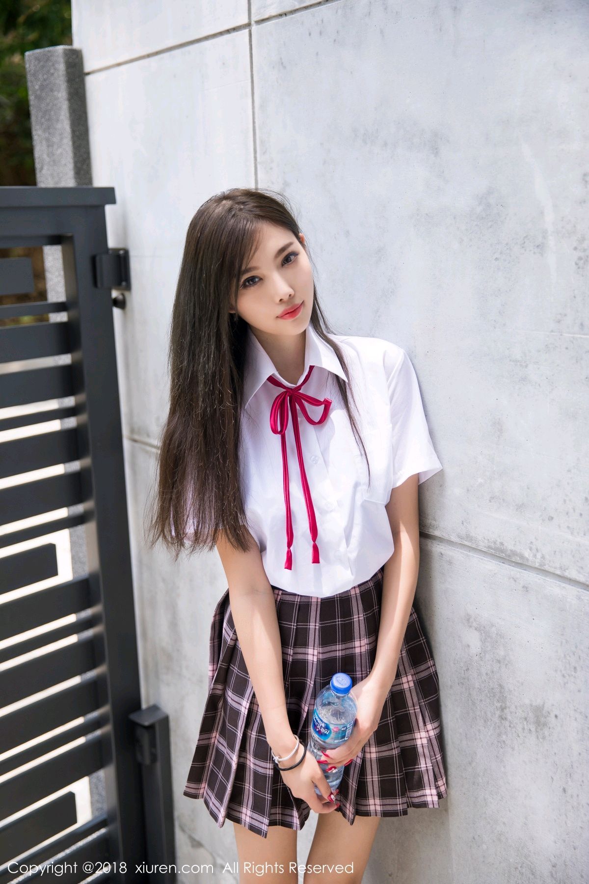 《杨晨晨 制服写真》第10张,模特杨晨晨,制服主题,全套57张