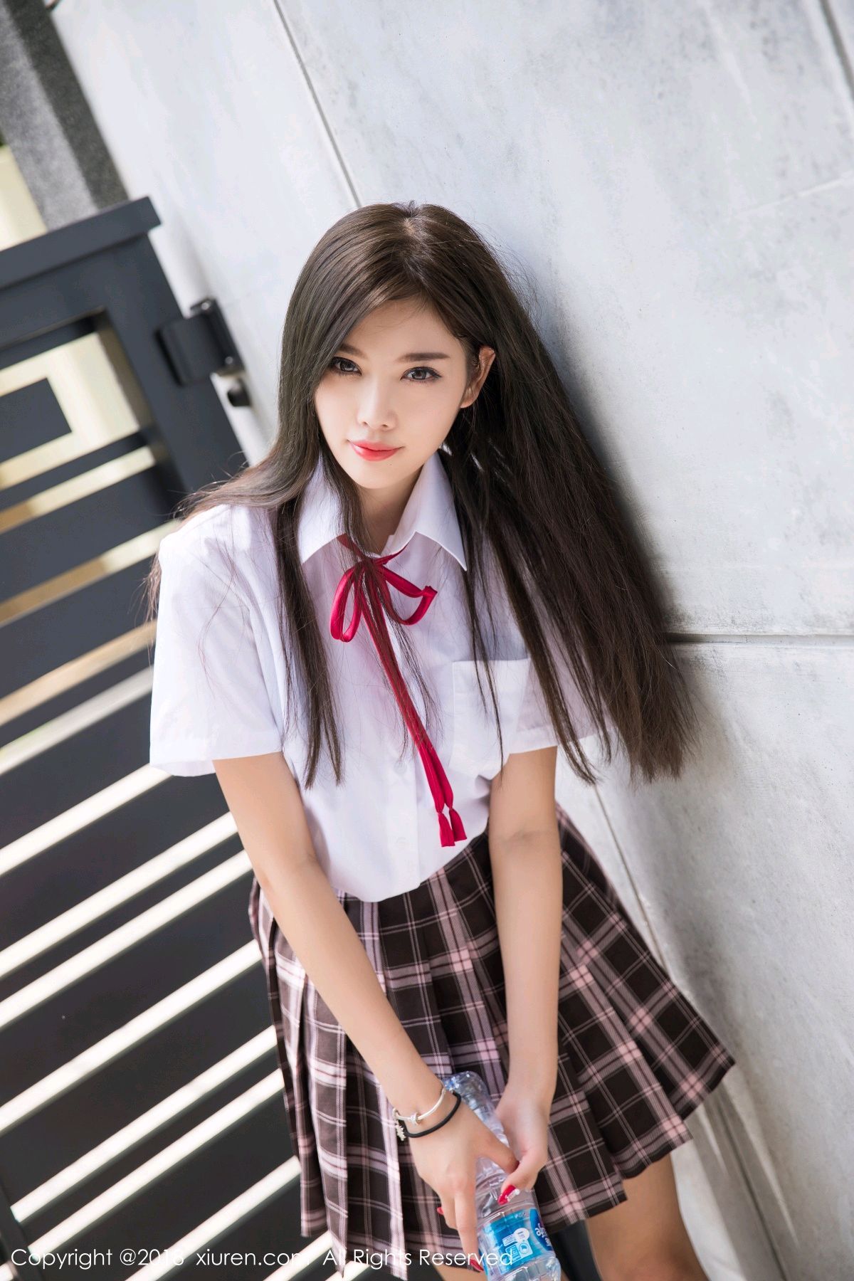 《杨晨晨 制服写真》第11张,模特杨晨晨,制服主题,全套57张