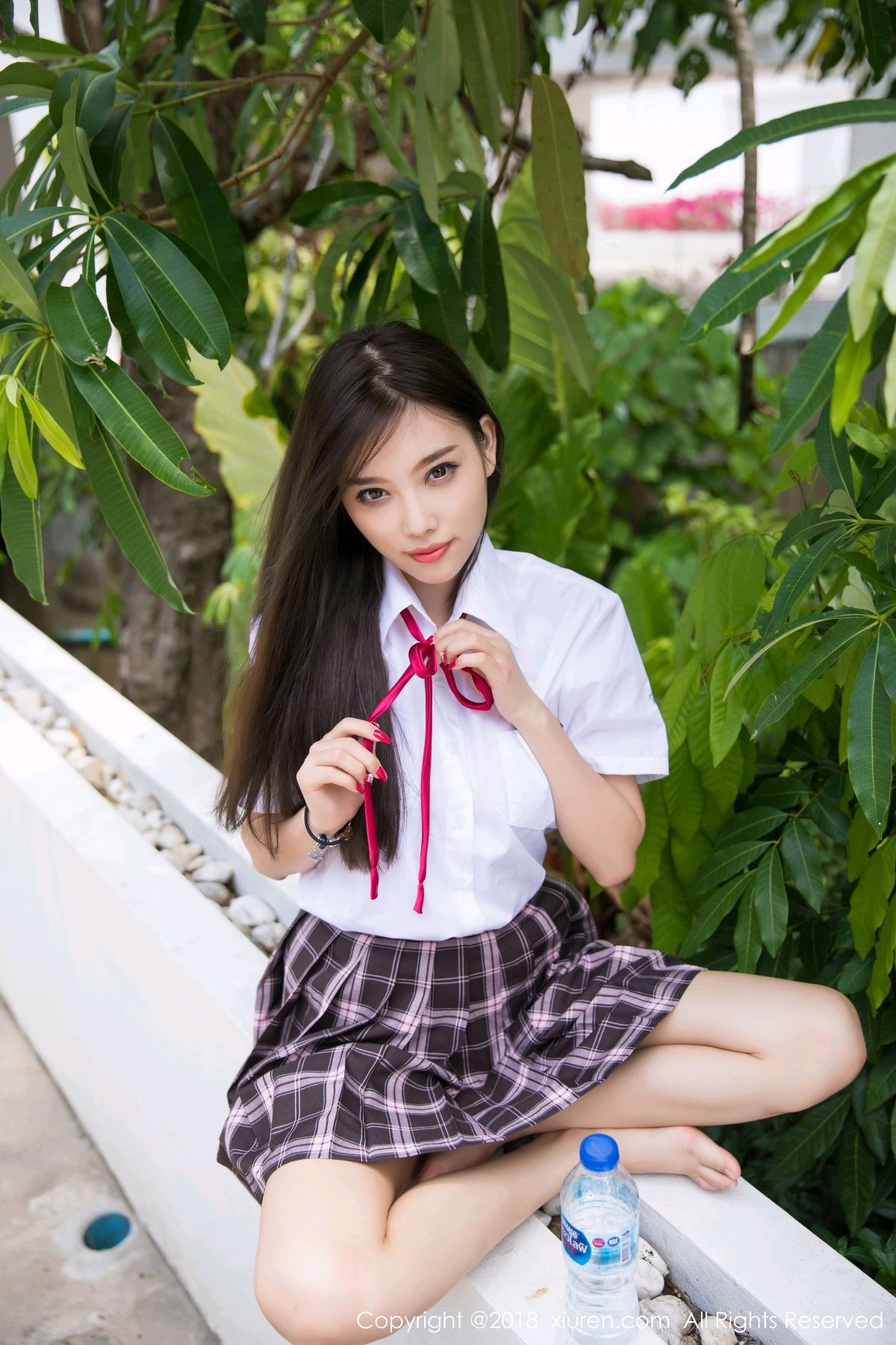 《杨晨晨 制服写真》第18张,模特杨晨晨,制服主题,全套57张