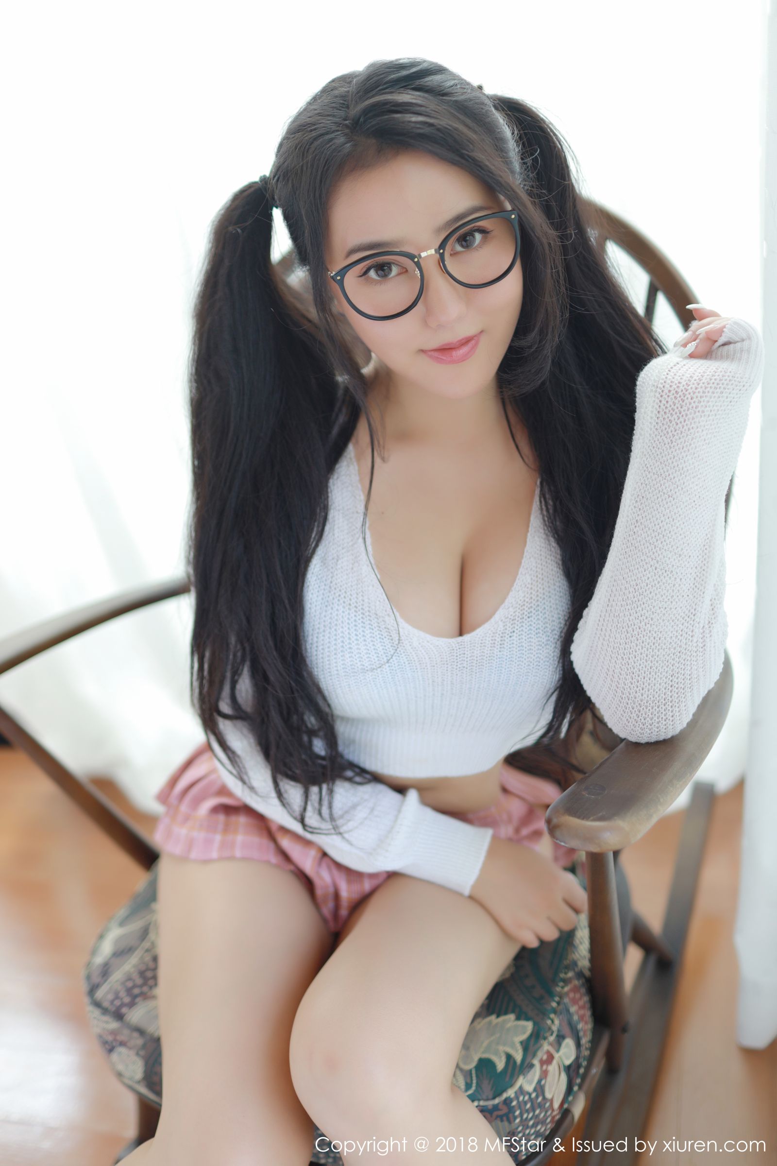 《汤曼玲(玛鲁娜) 制服写真》第2张,模特汤曼玲(玛鲁娜),制服主题,全套51张