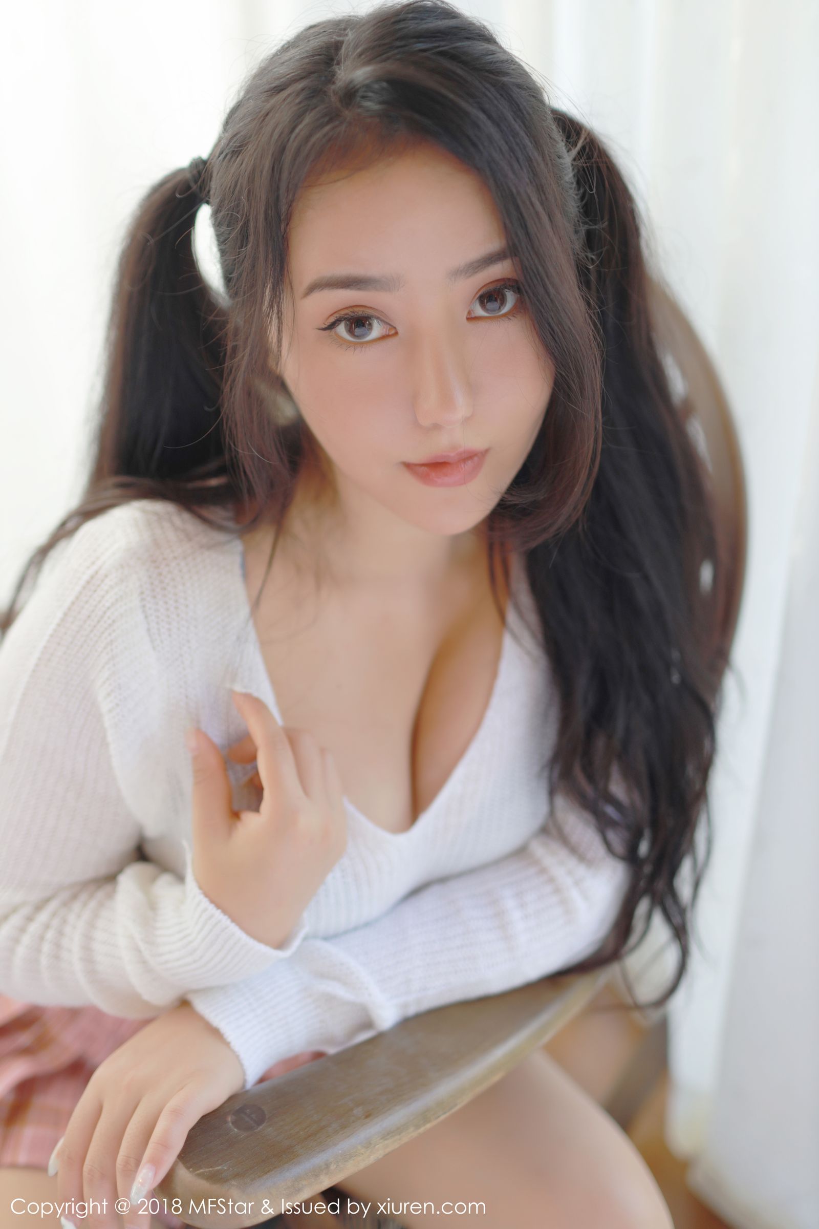 《汤曼玲(玛鲁娜) 制服写真》第35张,模特汤曼玲(玛鲁娜),制服主题,全套51张