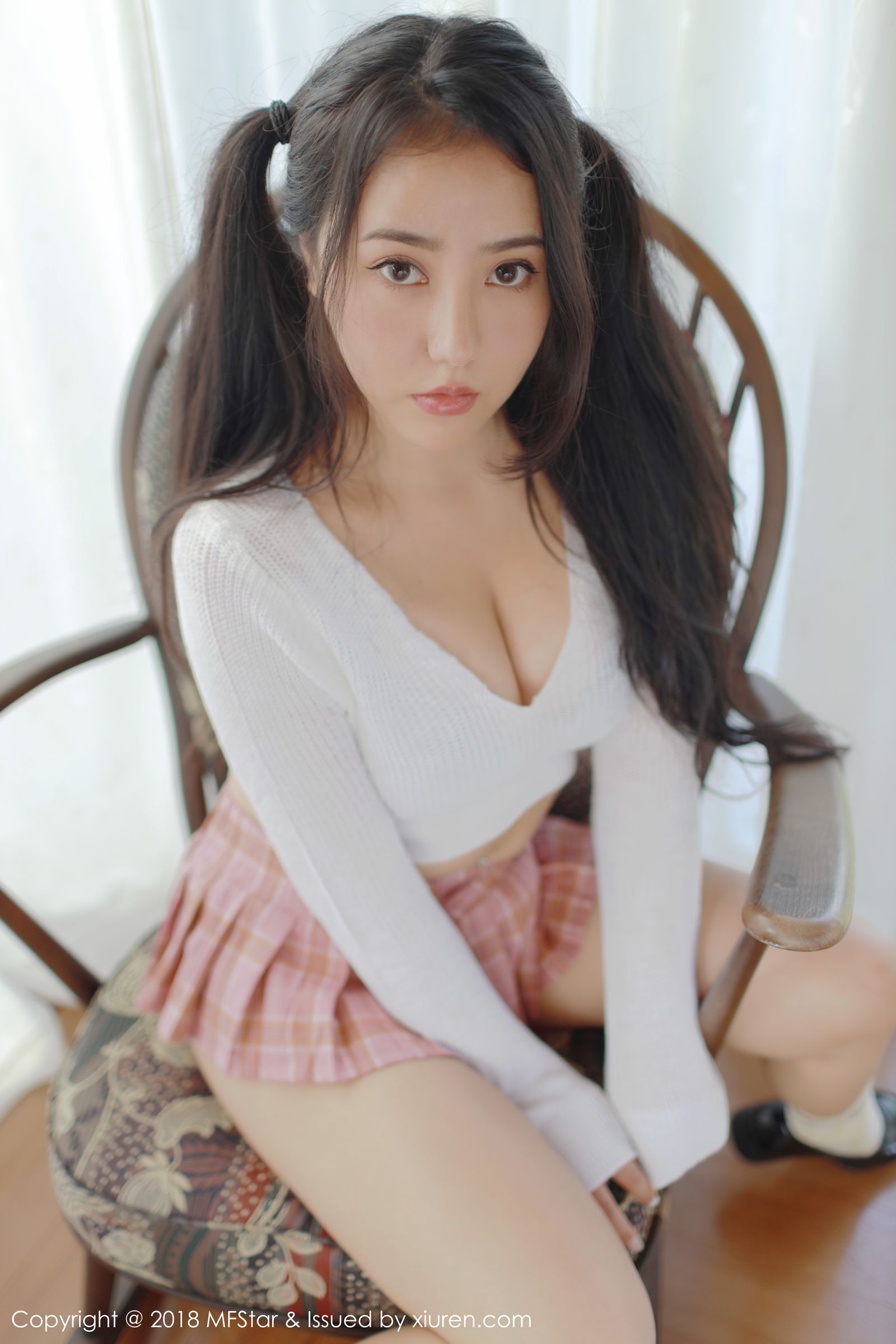 《汤曼玲(玛鲁娜) 制服写真》第36张,模特汤曼玲(玛鲁娜),制服主题,全套51张