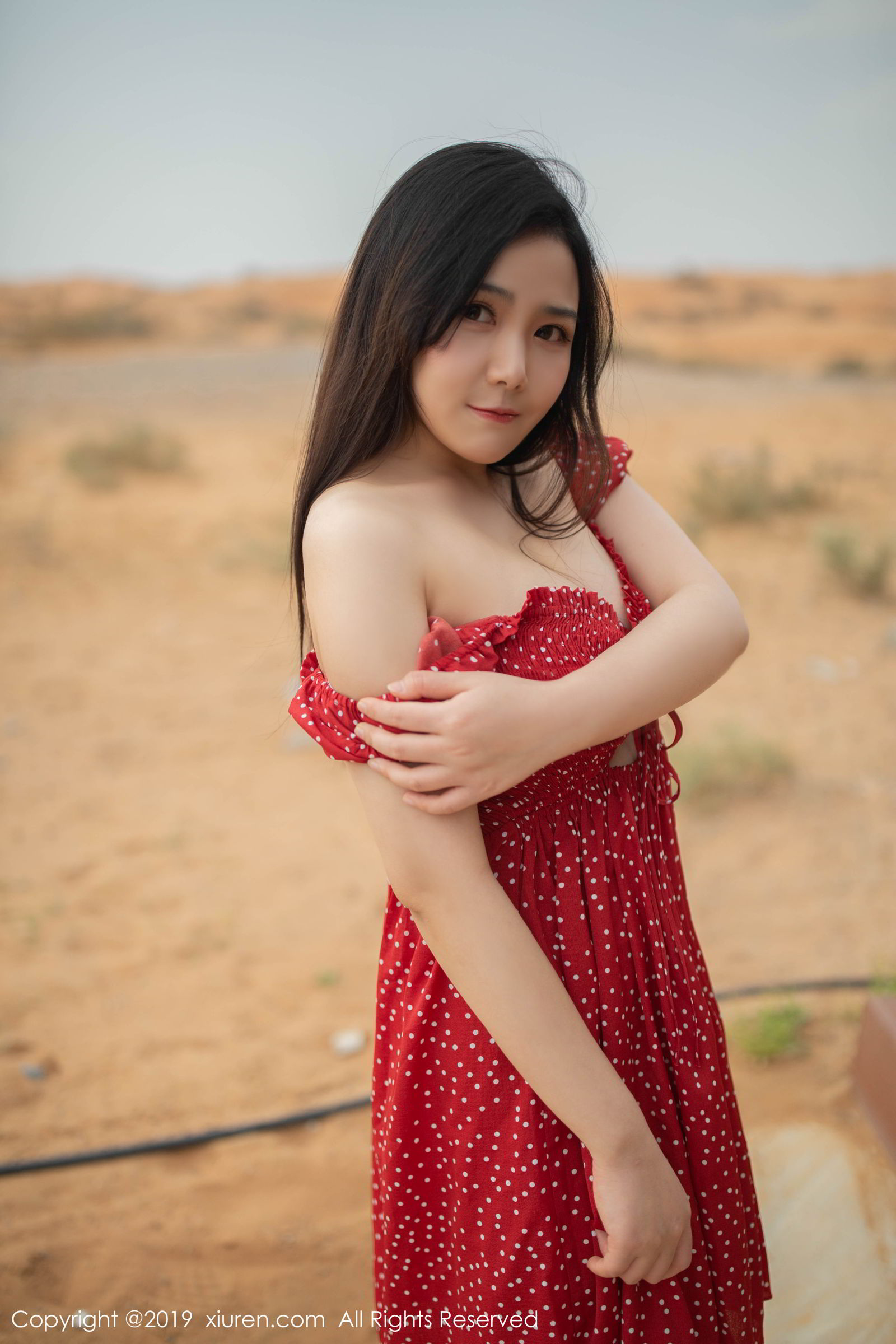 《徐微微(Mia Xu) 户外写真》第16张，模特徐微微(Mia Xu)，户外主题，全套54张