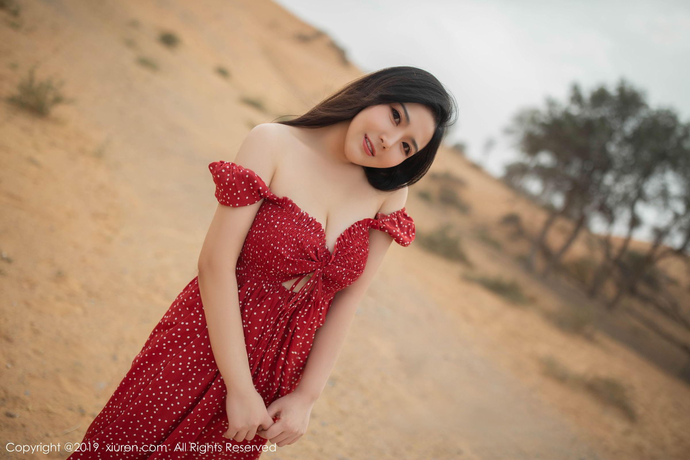 《徐微微(Mia Xu) 户外写真》第17张,模特徐微微(Mia Xu),户外主题,全套54张
