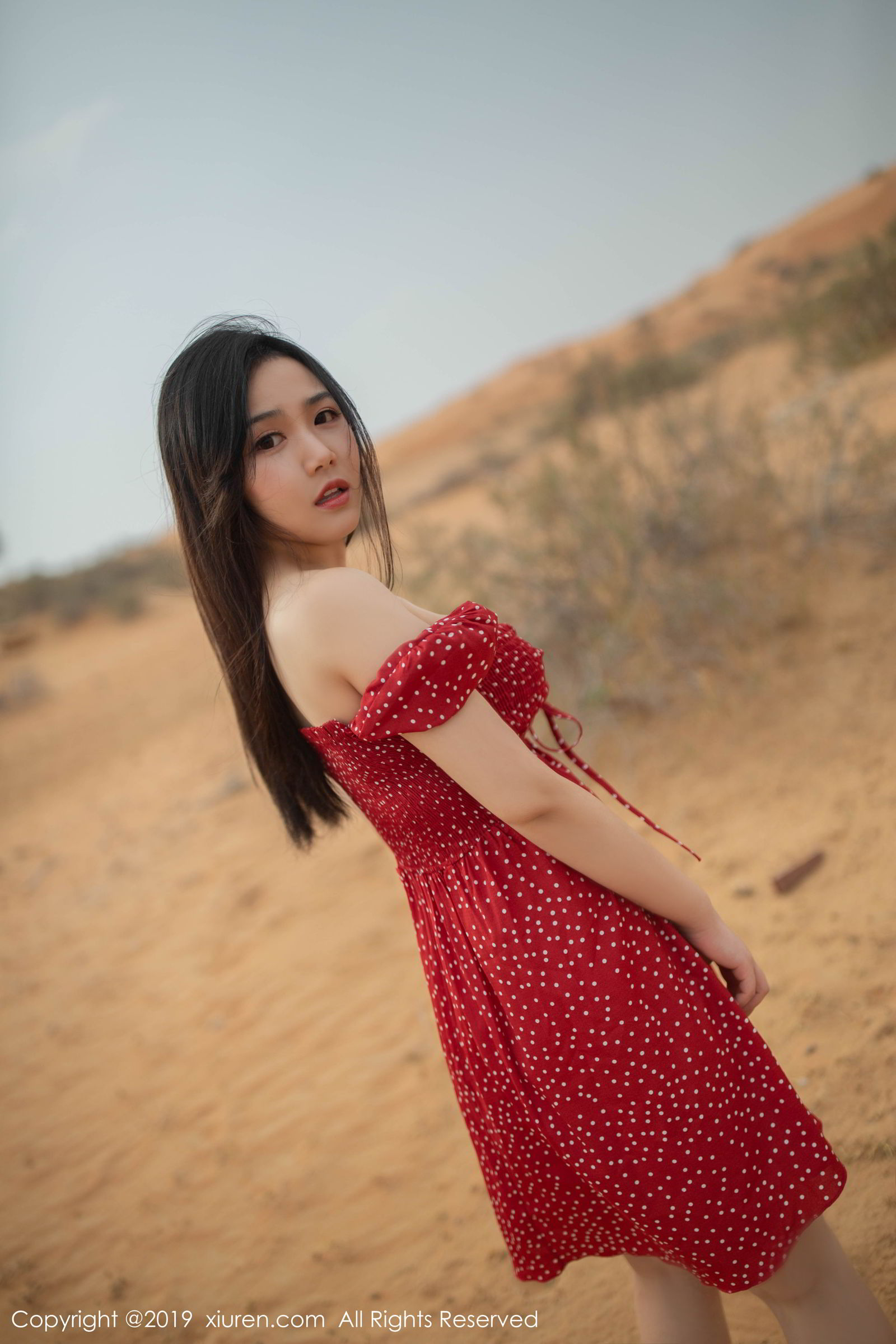 《徐微微(Mia Xu) 户外写真》第19张,模特徐微微(Mia Xu),户外主题,全套54张