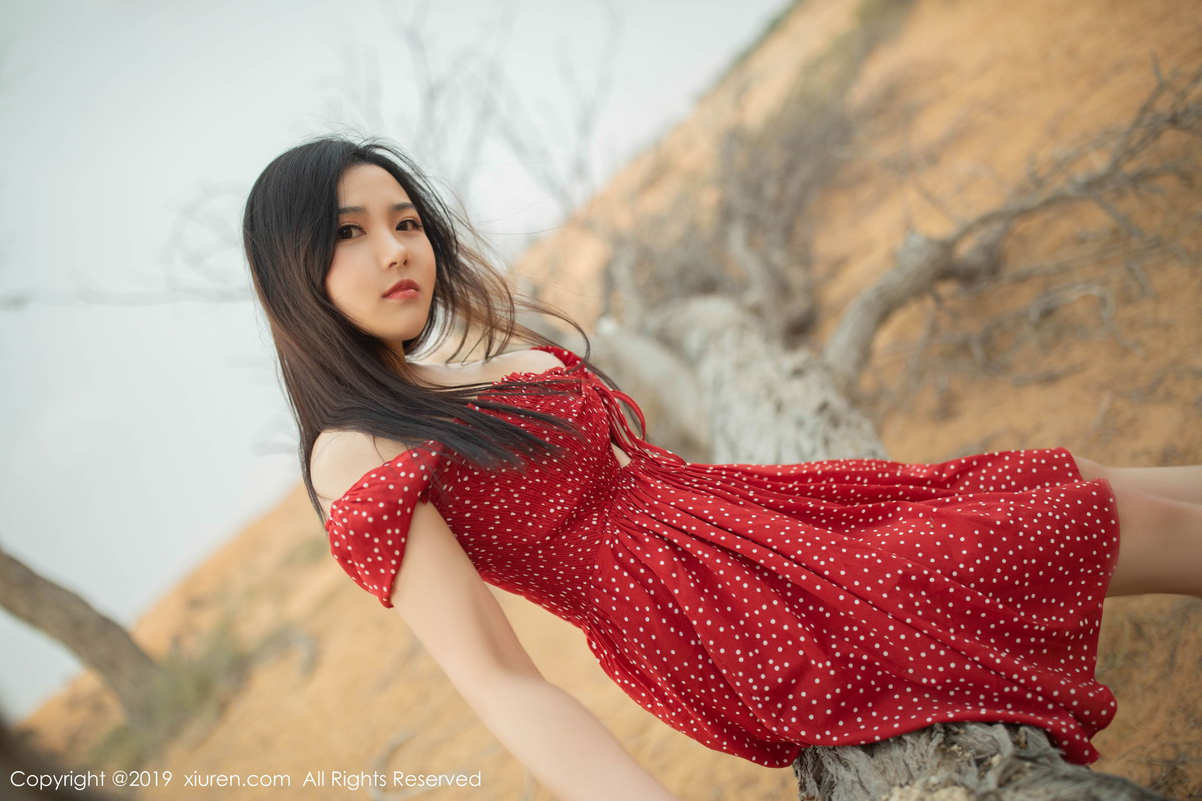 《徐微微(Mia Xu) 户外写真》第22张,模特徐微微(Mia Xu),户外主题,全套54张