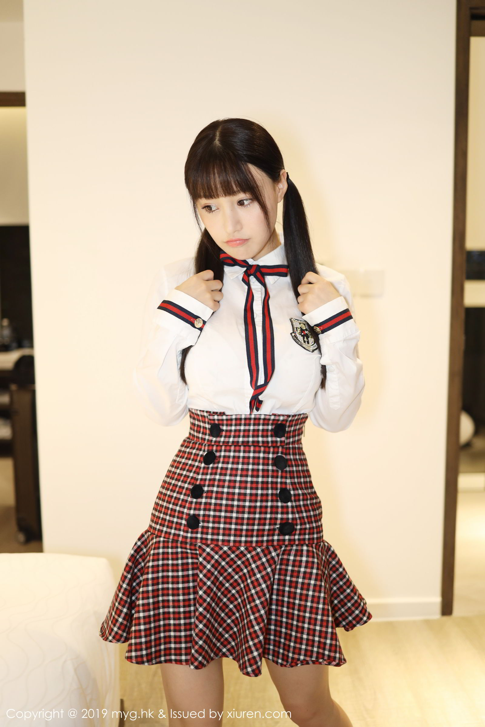 《MyGirl 朱可(barbie可儿) 制服写真 VOL.355》第2张,模特朱可(barbie可儿),mygirl,制服主题,全套80张