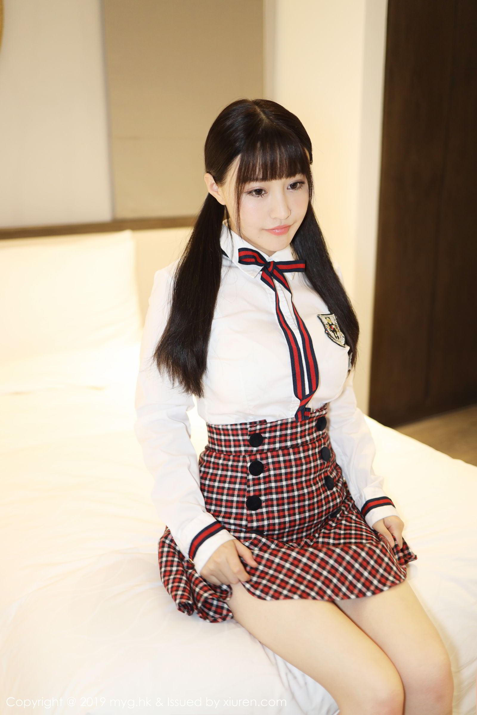 《MyGirl 朱可(barbie可儿) 制服写真 VOL.355》第16张,模特朱可(barbie可儿),mygirl,制服主题,全套80张