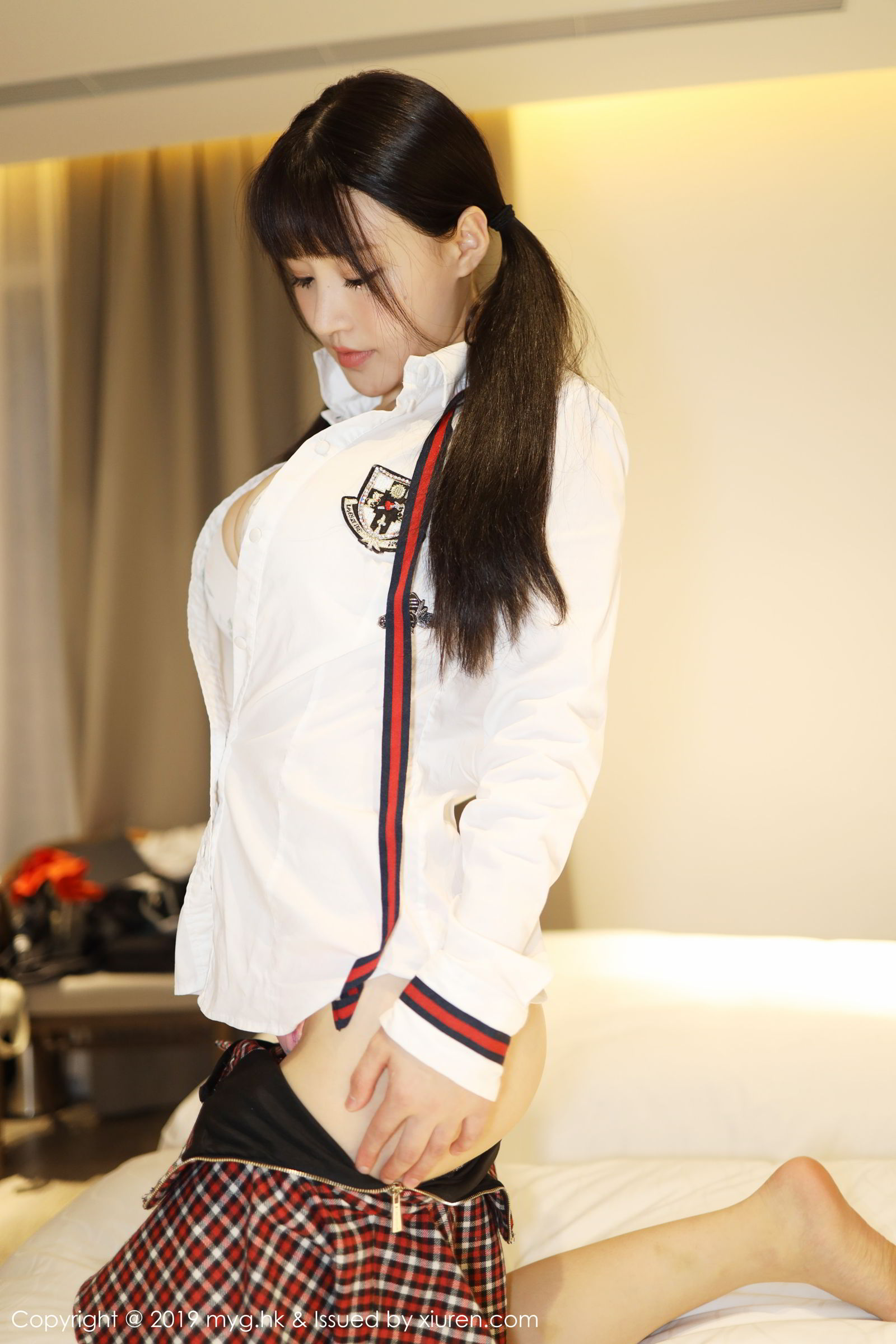 《MyGirl 朱可(barbie可儿) 制服写真 VOL.355》第68张,模特朱可(barbie可儿),mygirl,制服主题,全套80张