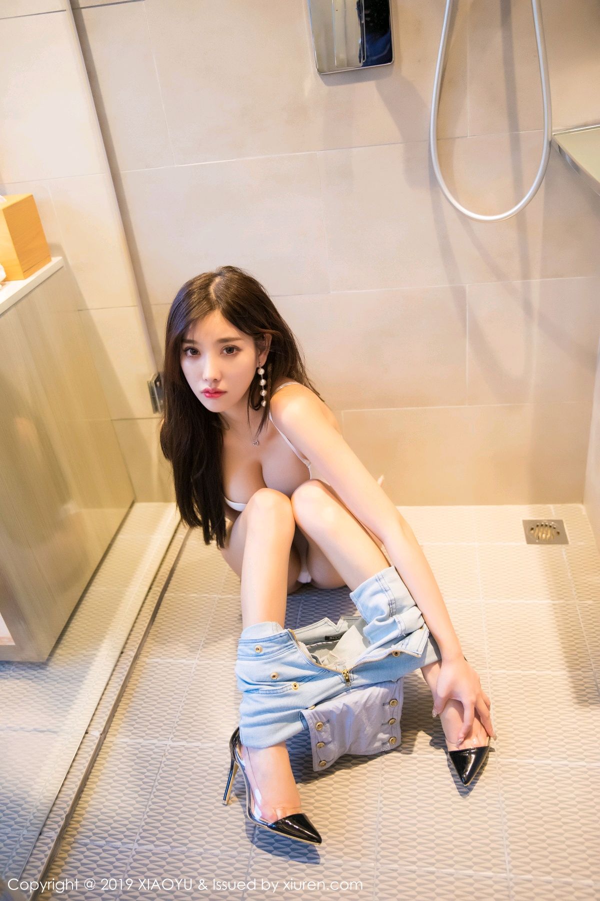 《语画界 杨晨晨 制服写真 VOL.109》第28张,模特杨晨晨,语画界,制服主题,全套55张