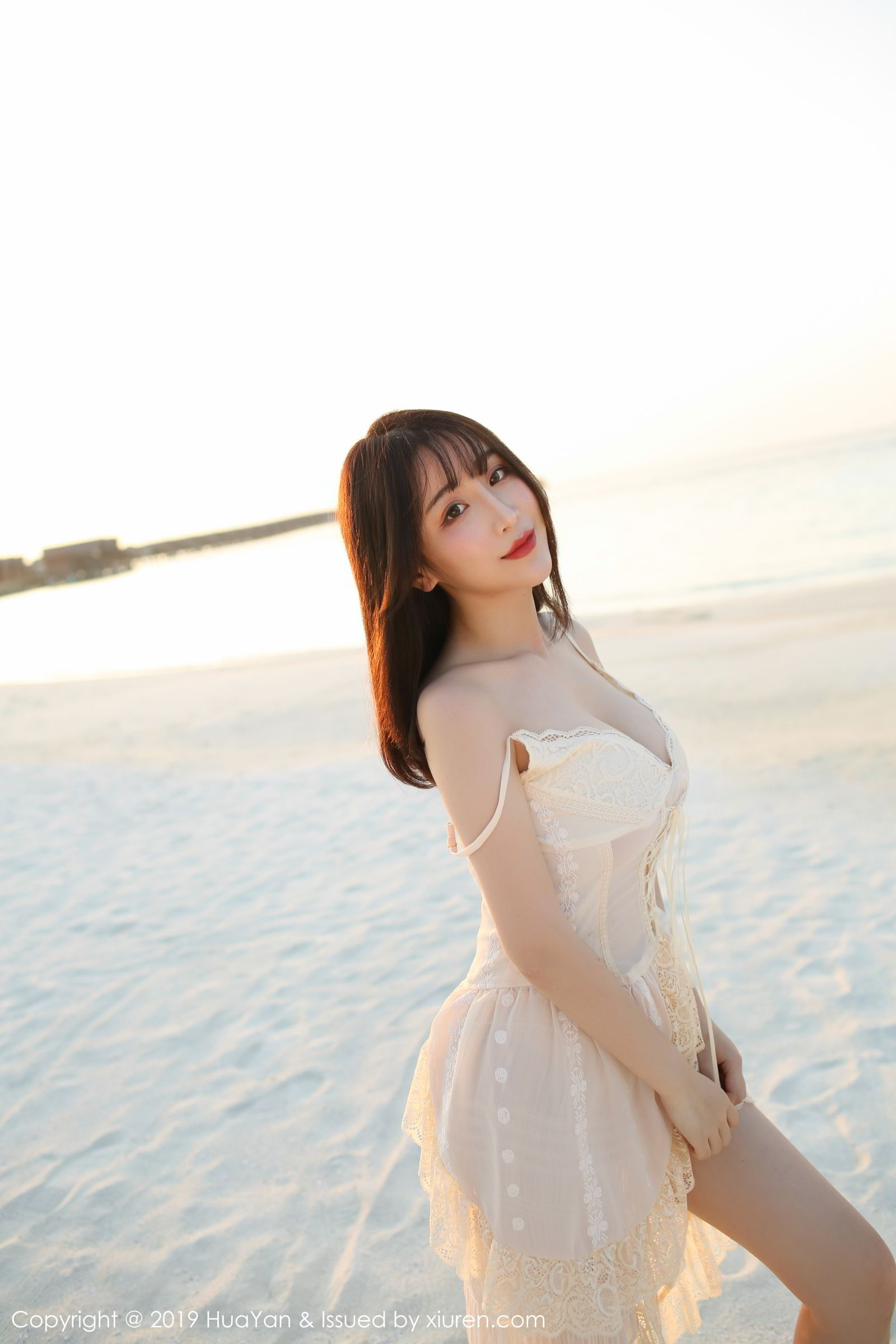《HuaYan 陆萱萱(Lu Xuan Xuan) 制服写真 VOL.068》第43张,模特陆萱萱(Lu Xuan Xuan),huayan,制服主题,全套51张