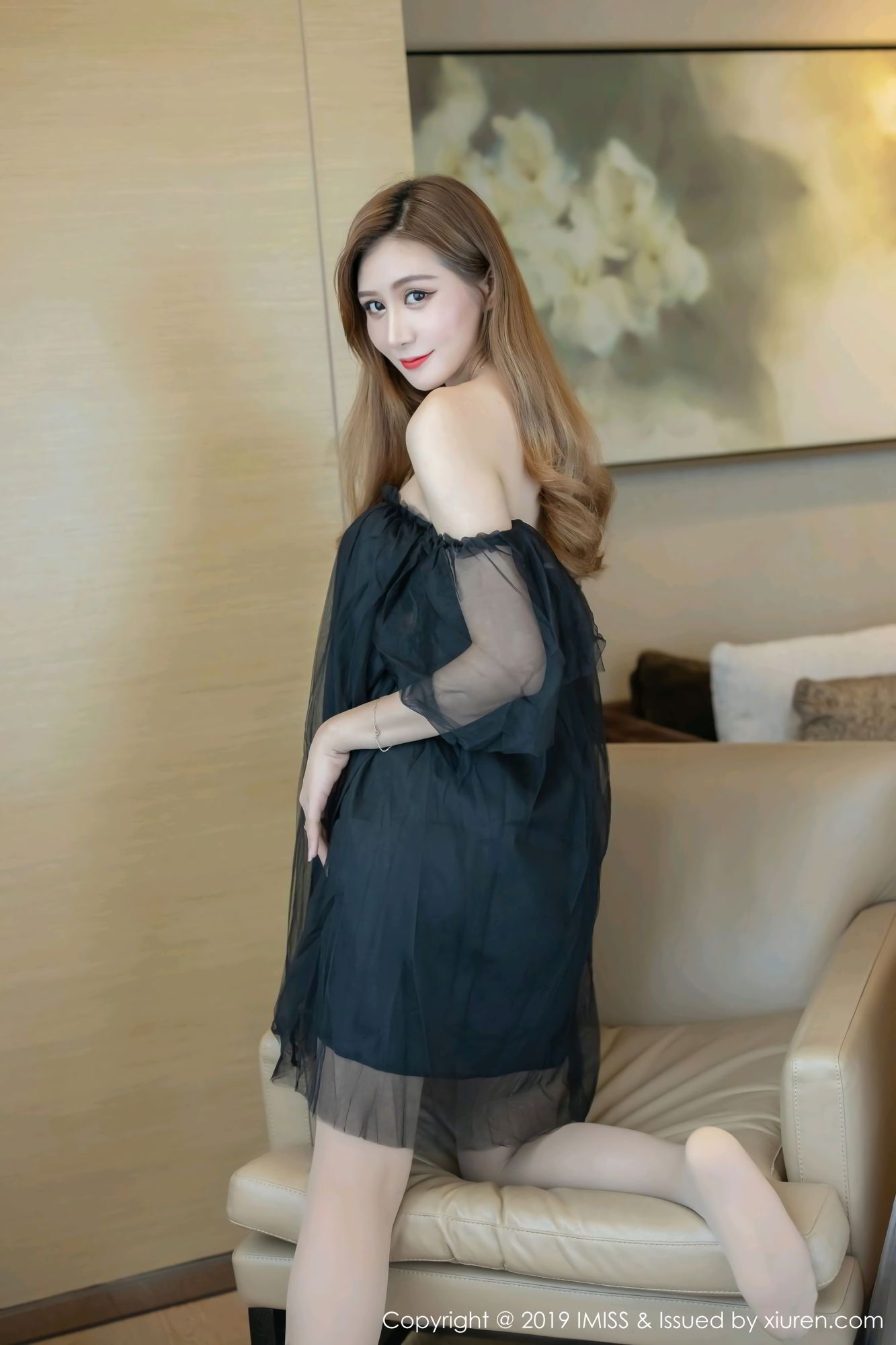《爱蜜社 林文文(Lin Wen Wen)、Ceci 制服写真 VOL.369》第9张,模特林文文(Lin Wen Wen)、Ceci,爱蜜社,制服主题,全套42张
