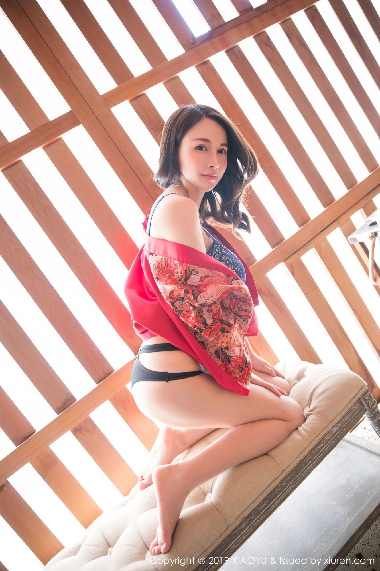《语画界 沈蜜桃(shenmitao) 制服写真 VOL.137》第19张,模特沈蜜桃(shenmitao),语画界,制服主题,全套51张