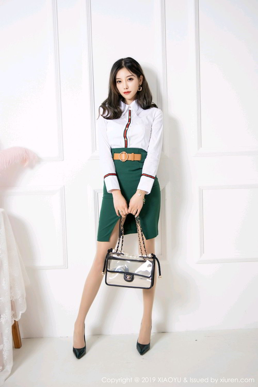 《语画界 杨晨晨 制服写真 VOL.148》第3张,模特杨晨晨,语画界,制服主题,全套66张