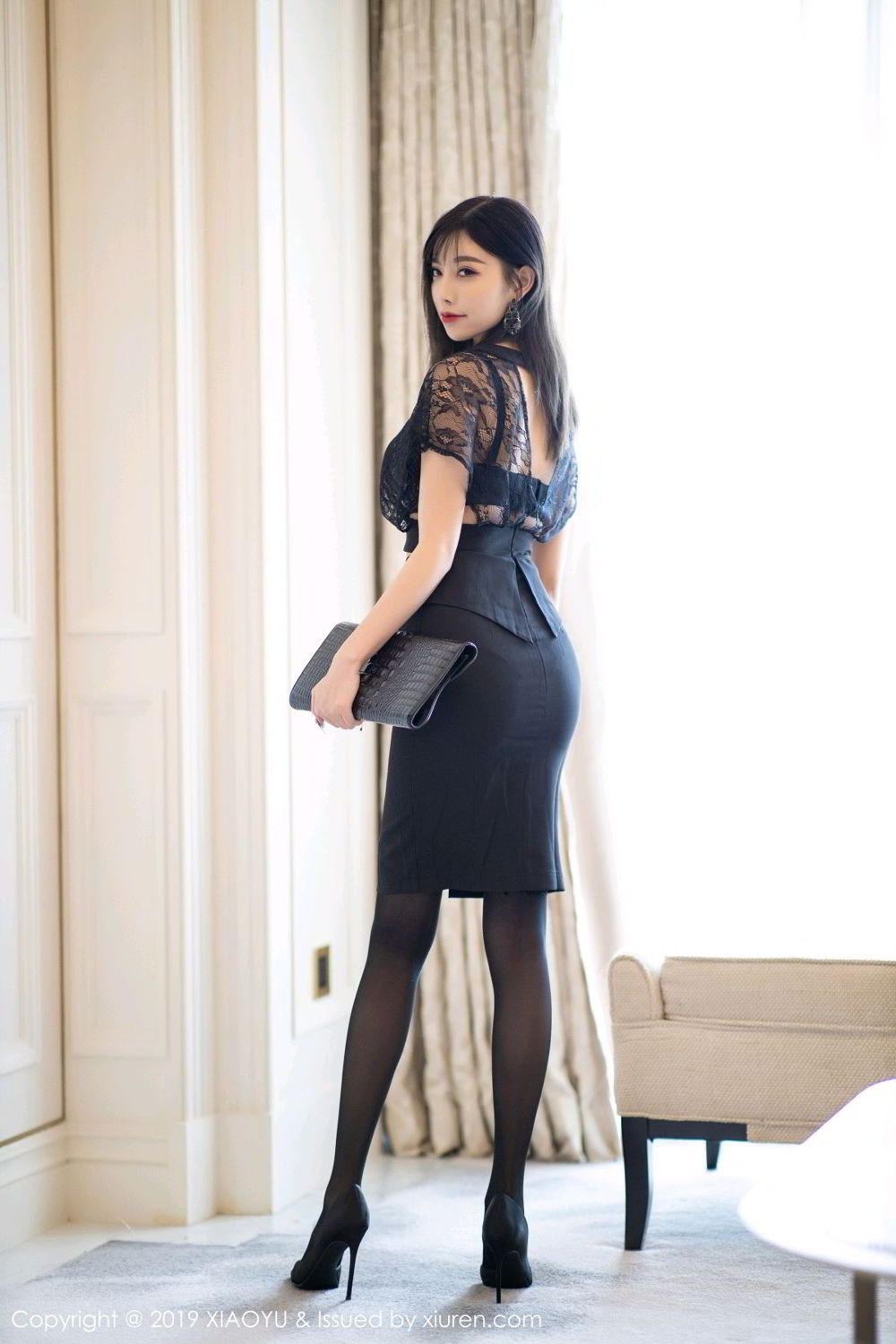 《语画界 杨晨晨 制服写真 VOL.162》第4张,模特杨晨晨,语画界,制服主题,全套85张