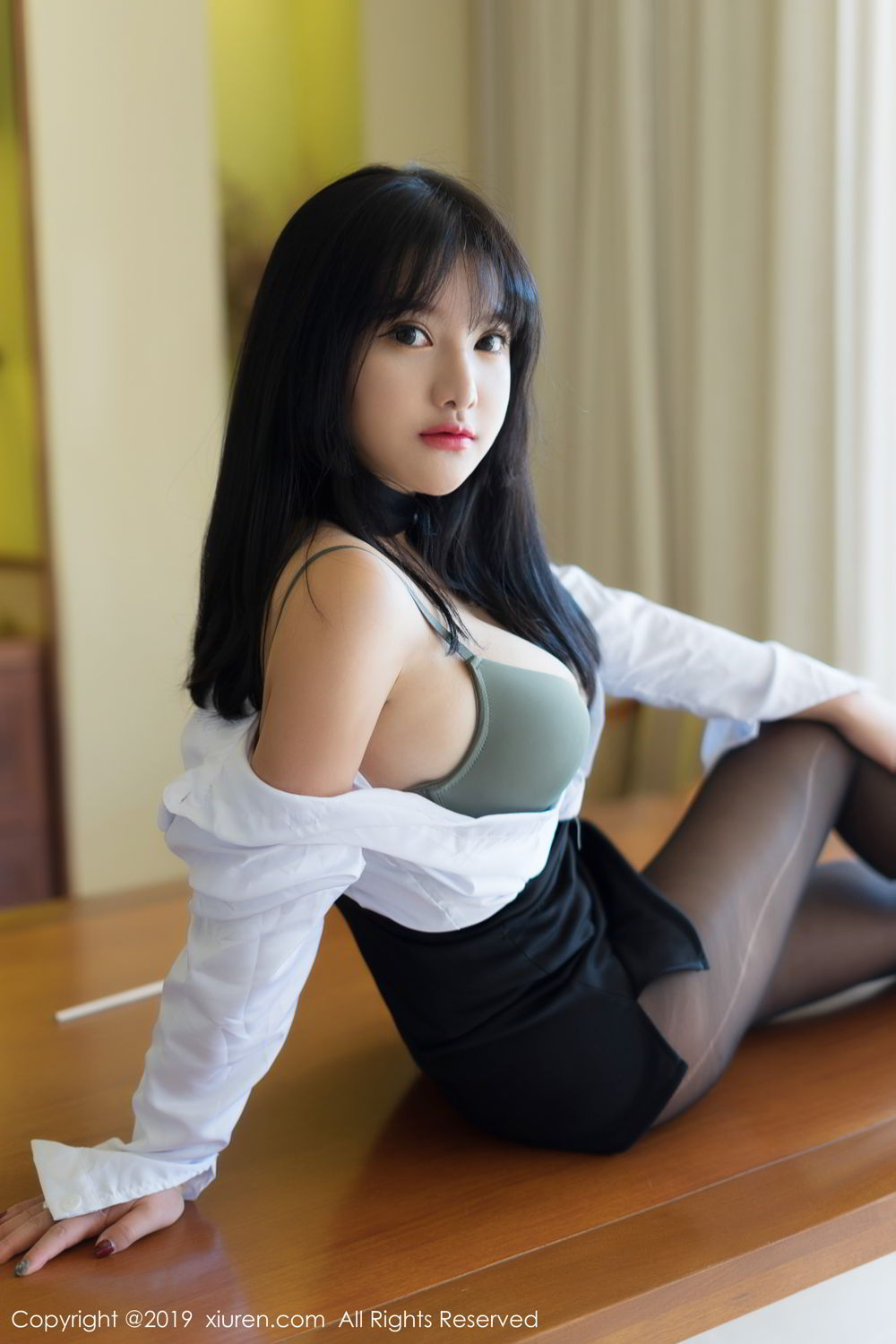 《秀人网 露露小喵(Lu Lu Xiao Miao) 黑丝写真》第18张,模特露露小喵(Lu Lu Xiao Miao),秀人网,黑丝主题,全套51张