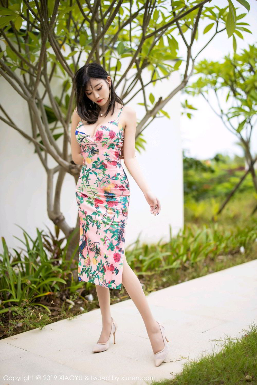 《语画界 杨晨晨 制服写真 VOL.194》第4张,模特杨晨晨,语画界,制服主题,全套70张