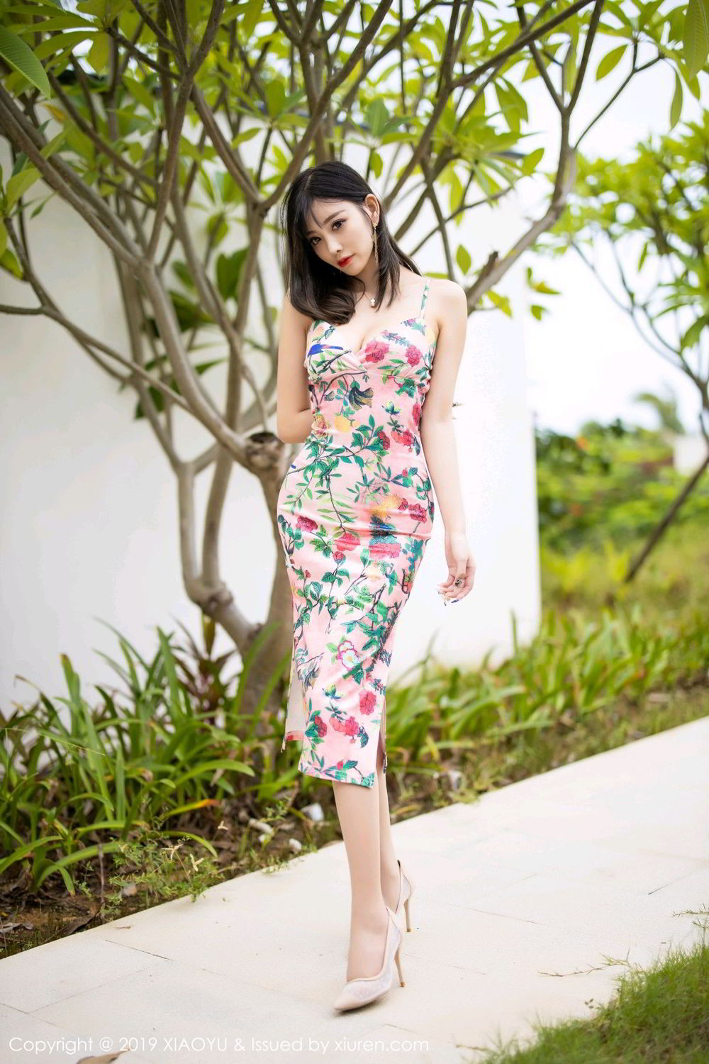 《语画界 杨晨晨 制服写真 VOL.194》第5张,模特杨晨晨,语画界,制服主题,全套70张