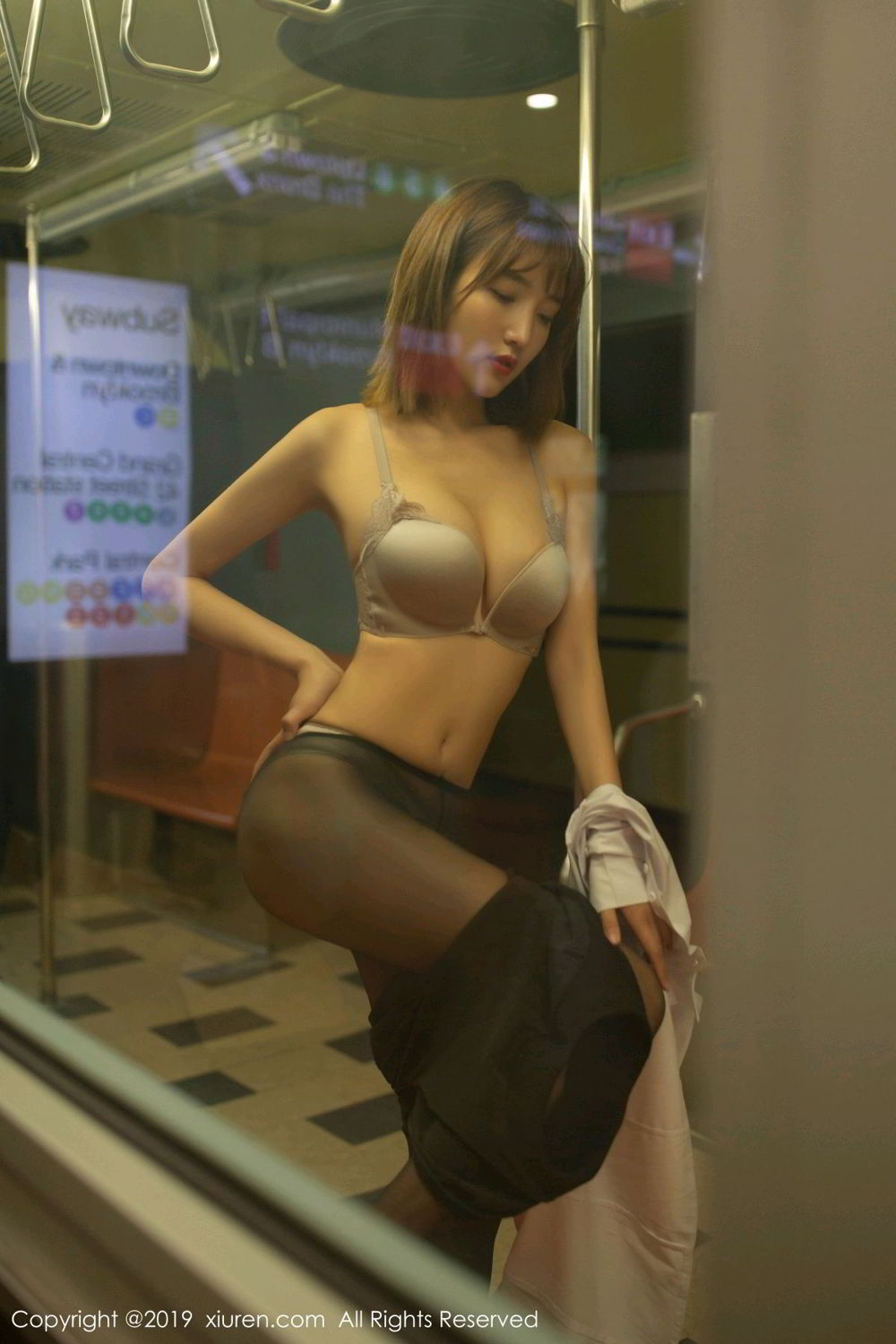 《秀人网 陆萱萱(Lu Xuan Xuan) 黑丝写真》第56张,模特陆萱萱(Lu Xuan Xuan),秀人网,黑丝主题,全套100张