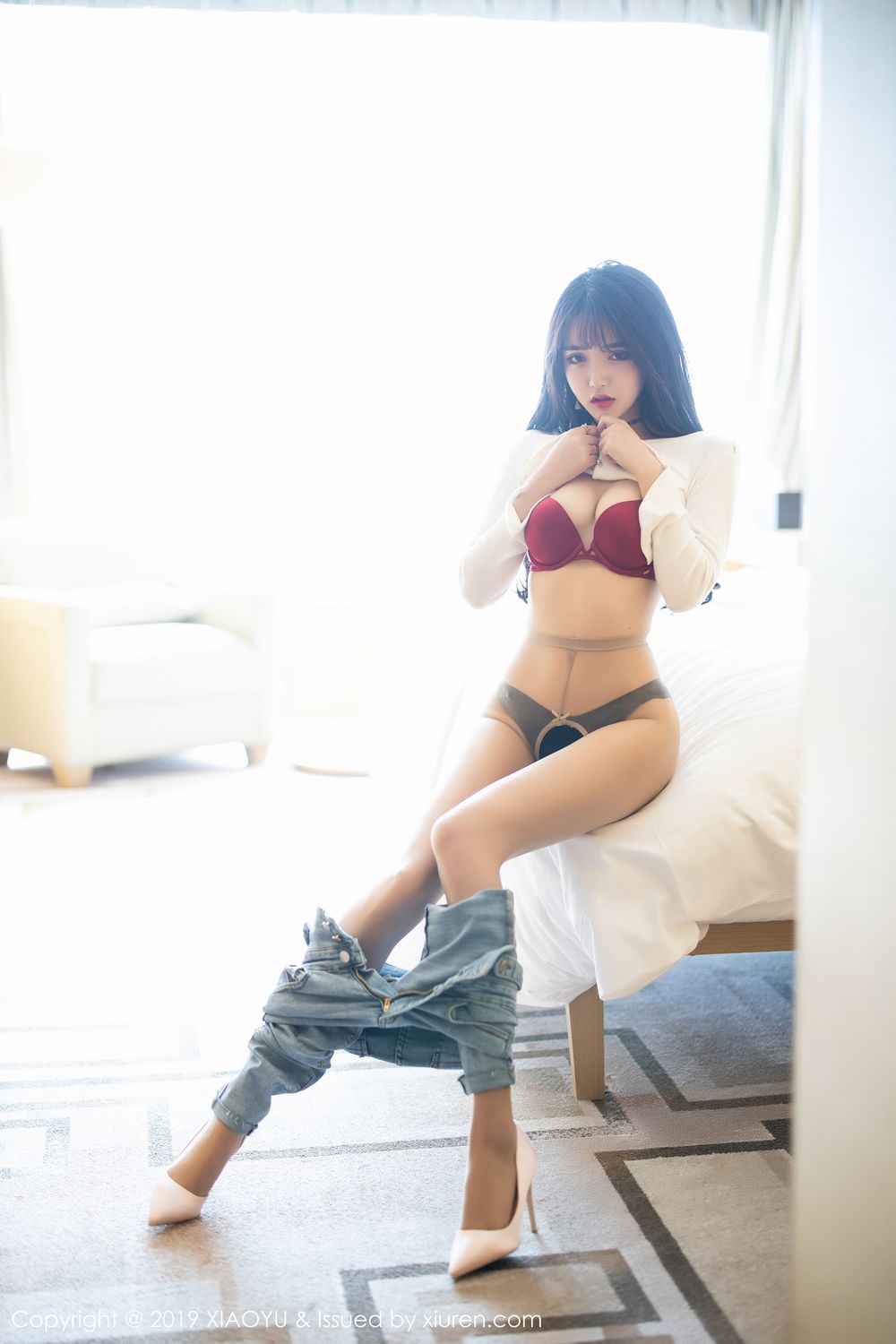 《语画界 Miko酱 制服写真 VOL.212》第61张,模特Miko酱,语画界,制服主题,全套100张