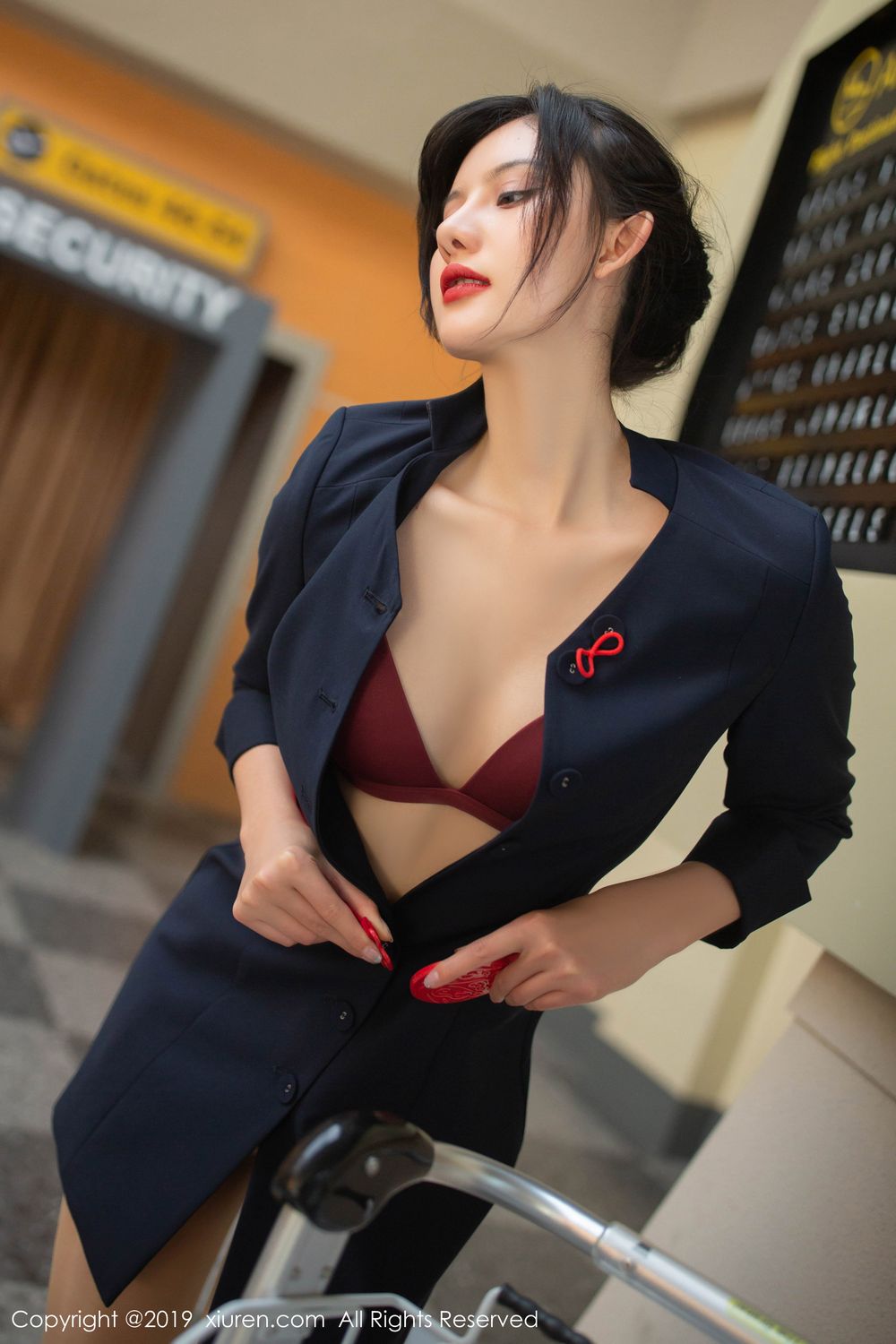 《秀人网 就是阿朱啊(Jiu Shi A Zhu) 黑丝写真》第65张,模特就是阿朱啊(Jiu Shi A Zhu),秀人网,黑丝主题,全套80张