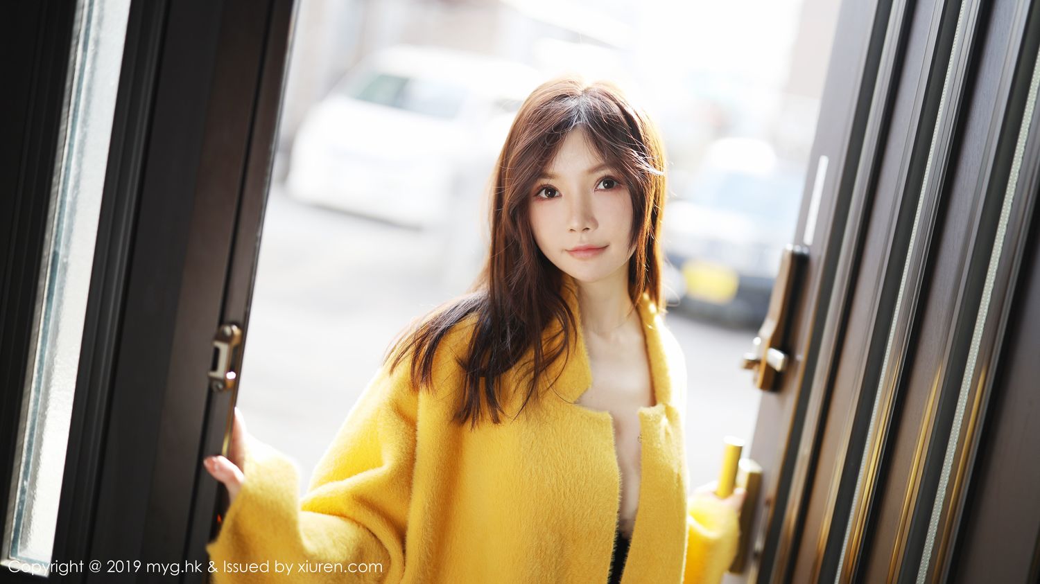 《MyGirl 黄米妮 制服写真 VOL.418》第19张,模特黄米妮,mygirl,制服主题,全套80张