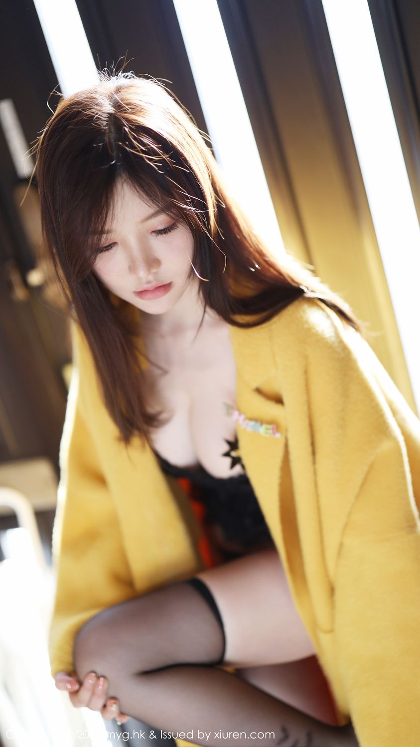 《MyGirl 黄米妮 制服写真 VOL.418》第24张,模特黄米妮,mygirl,制服主题,全套80张