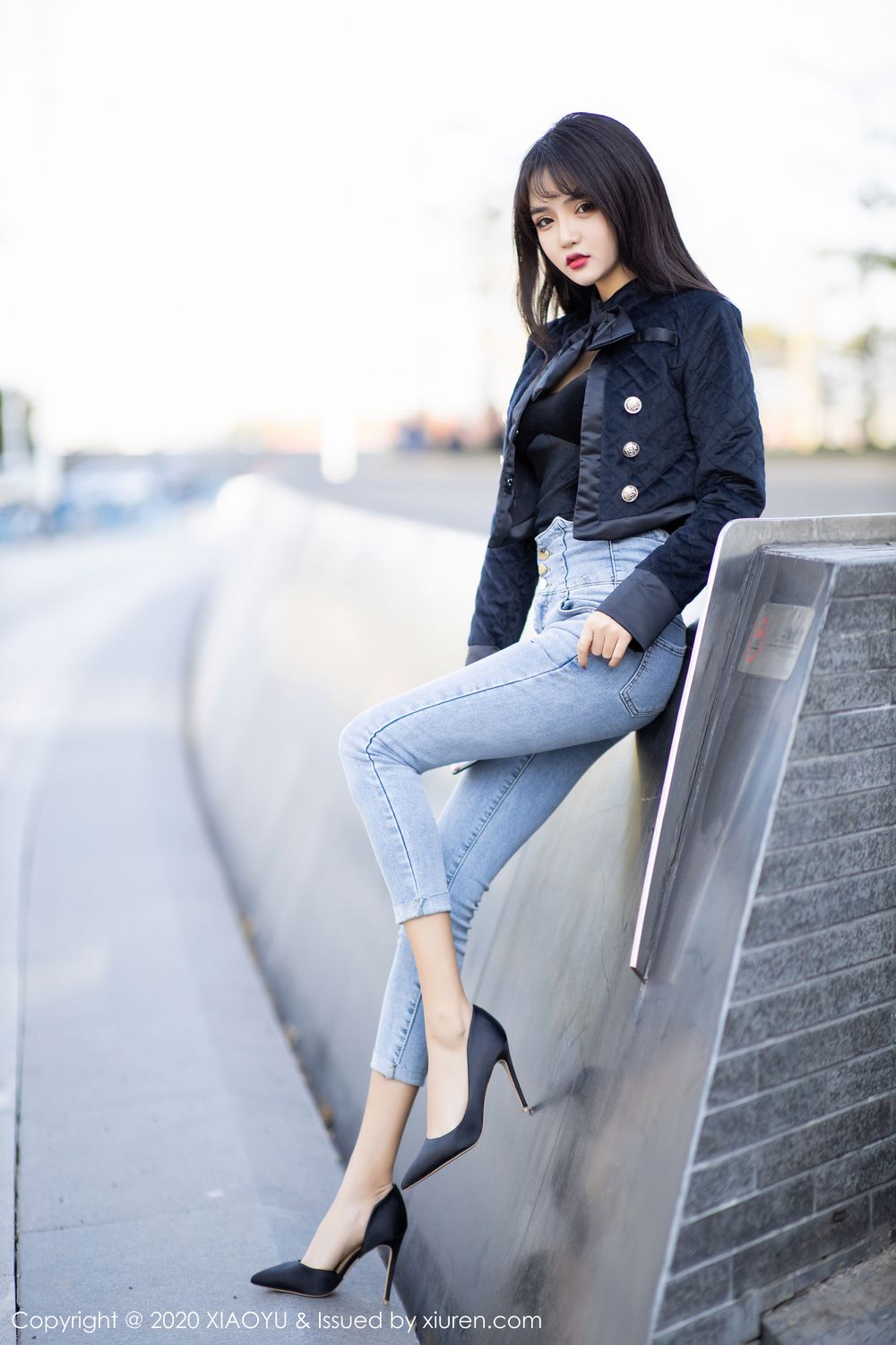 《语画界 Miko酱 制服写真 VOL.235》第7张，模特Miko酱，语画界，制服主题，全套100张