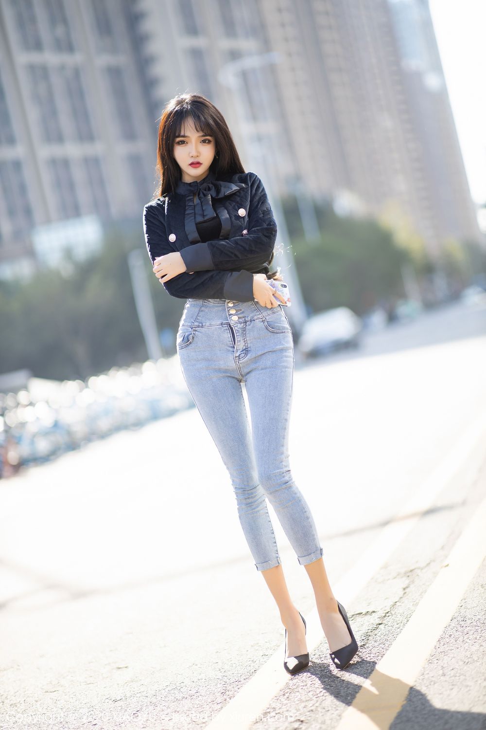 《语画界 Miko酱 制服写真 VOL.235》第10张,模特Miko酱,语画界,制服主题,全套100张