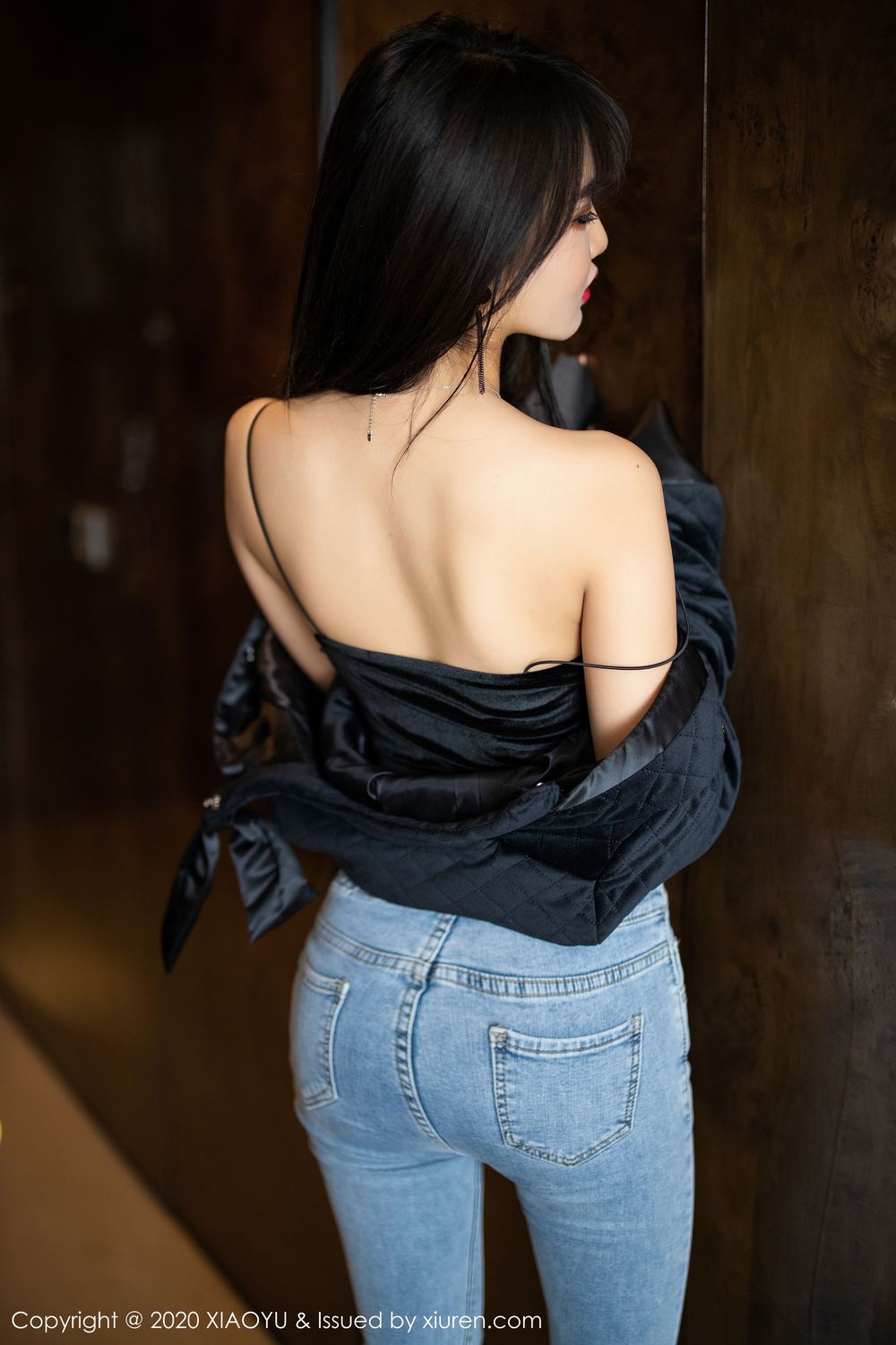 《语画界 Miko酱 制服写真 VOL.235》第39张，模特Miko酱，语画界，制服主题，全套100张
