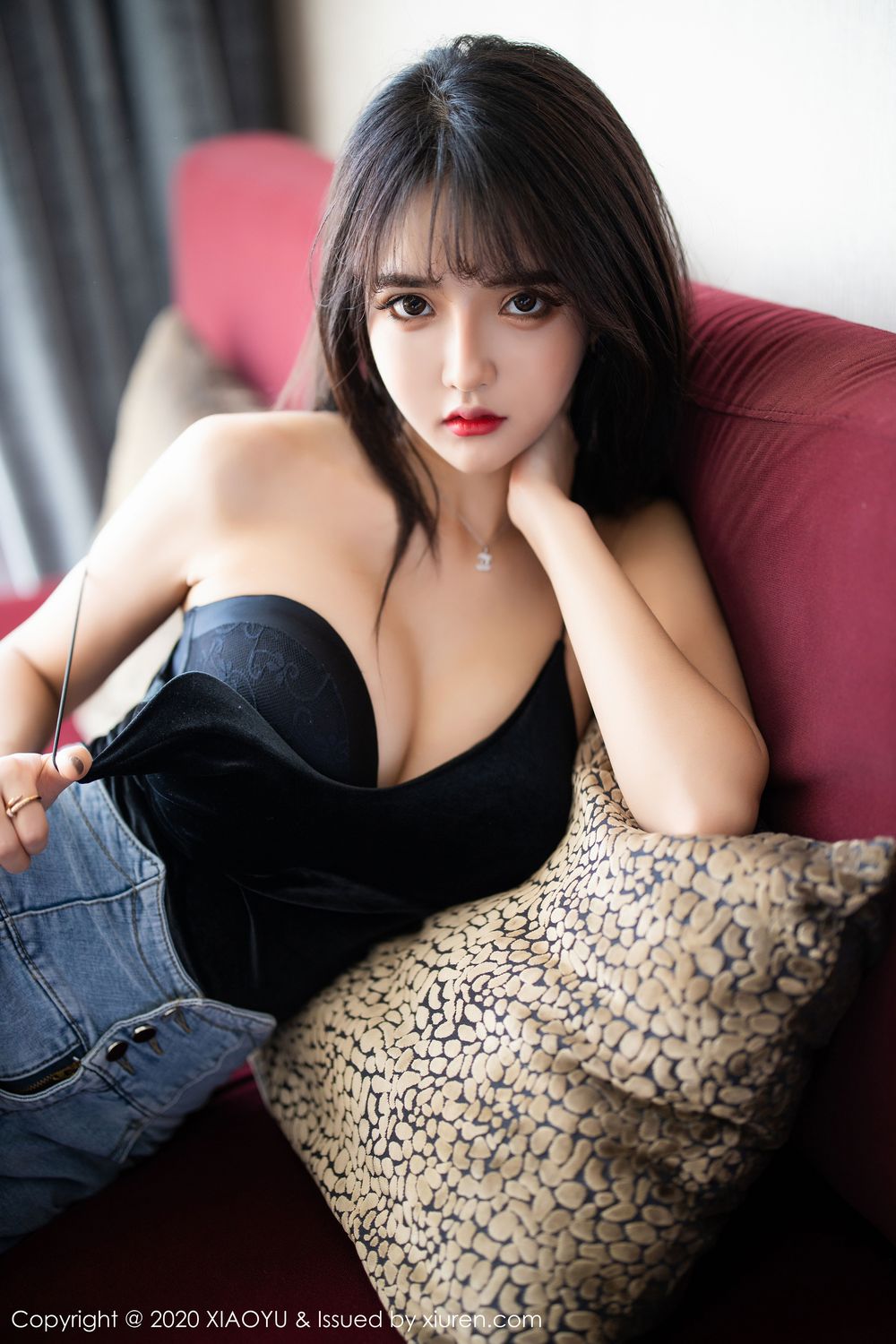 《语画界 Miko酱 制服写真 VOL.235》第49张,模特Miko酱,语画界,制服主题,全套100张