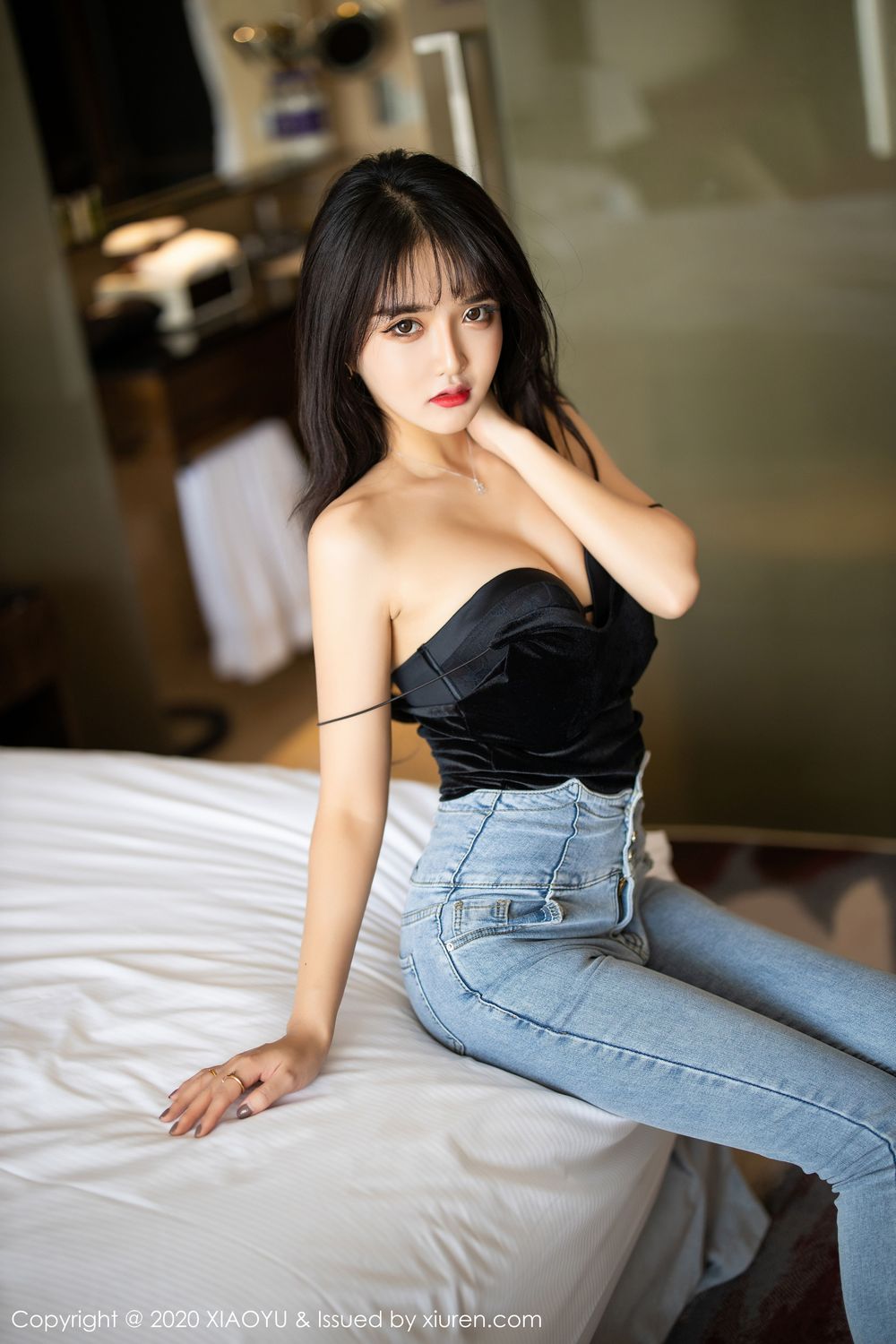 《语画界 Miko酱 制服写真 VOL.235》第54张，模特Miko酱，语画界，制服主题，全套100张