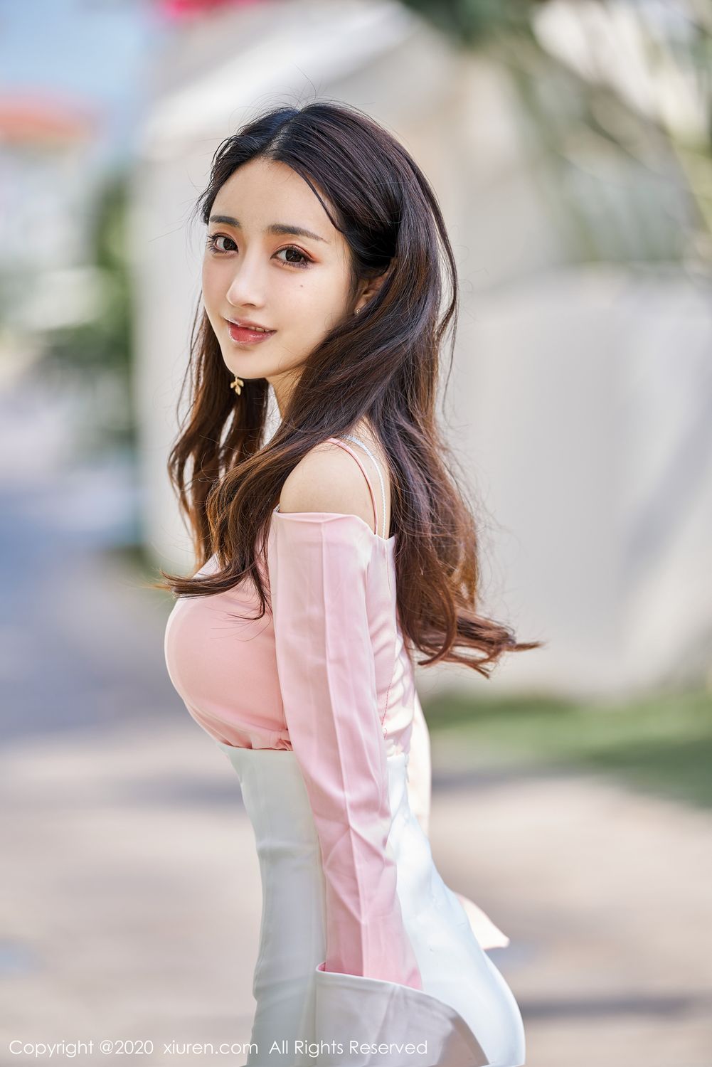 《秀人网 林子欣(Lin Zi Xin) 户外写真》第8张,模特林子欣(Lin Zi Xin),秀人网,户外主题,全套70张