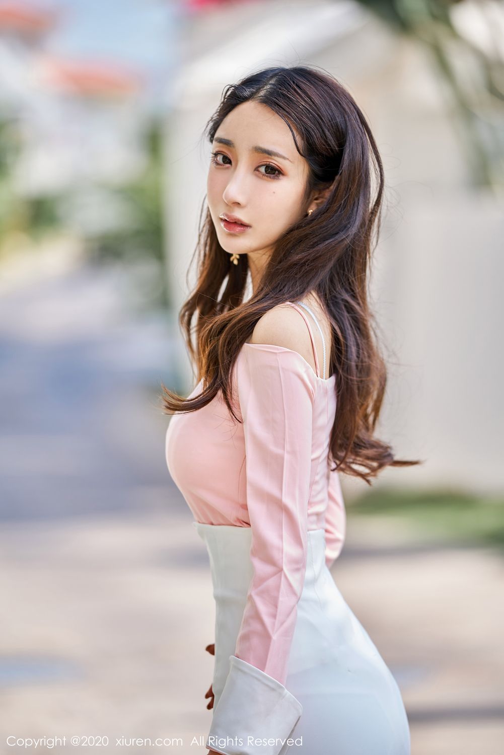 《秀人网 林子欣(Lin Zi Xin) 户外写真》第10张,模特林子欣(Lin Zi Xin),秀人网,户外主题,全套70张