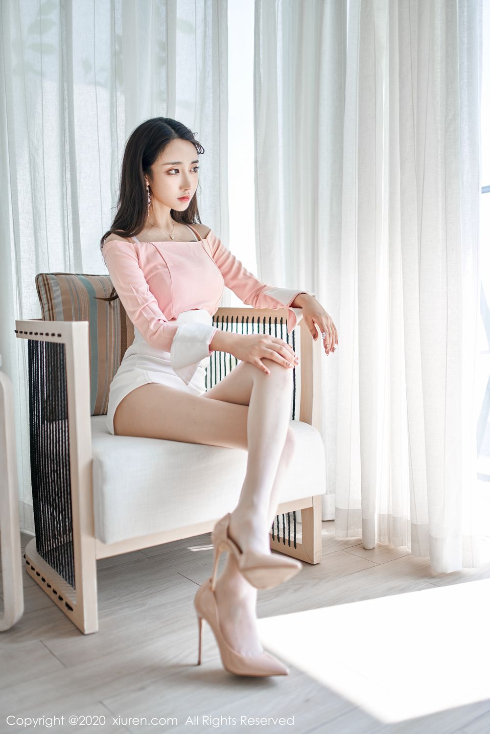 《秀人网 林子欣(Lin Zi Xin) 户外写真》第20张,模特林子欣(Lin Zi Xin),秀人网,户外主题,全套70张