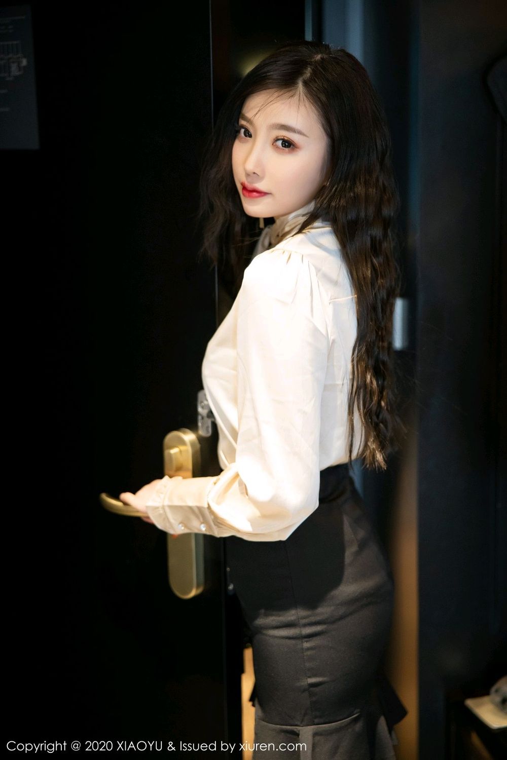 《语画界 王语纯(王雨纯) 制服写真 VOL.263》第6张,模特王语纯(王雨纯),语画界,制服主题,全套100张
