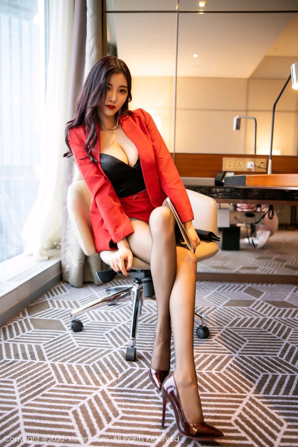 《秀人网 王语纯(王雨纯) 性感写真》第19张,模特王语纯(王雨纯),秀人网,性感主题,全套71张