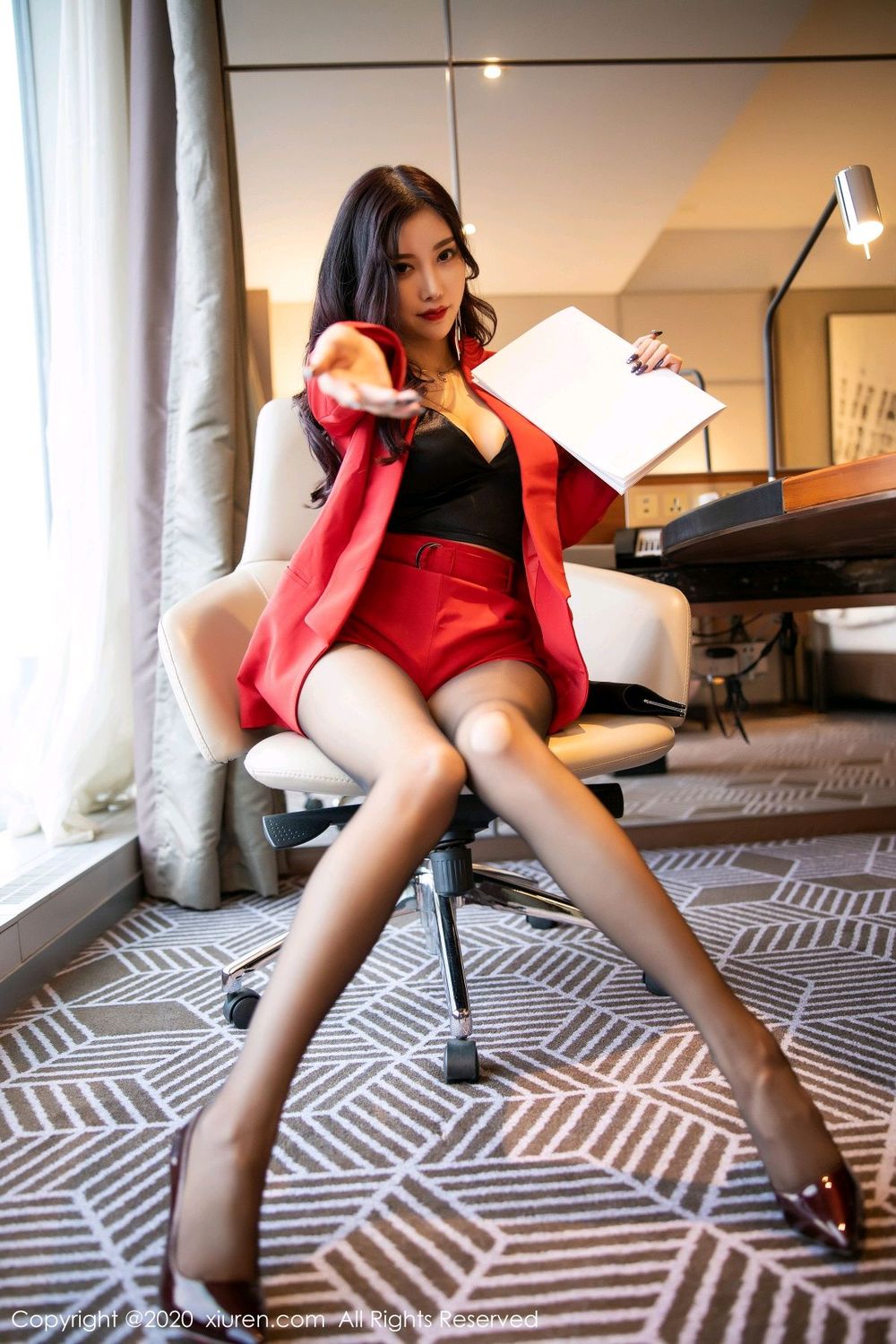 《秀人网 王语纯(王雨纯) 性感写真》第21张,模特王语纯(王雨纯),秀人网,性感主题,全套71张