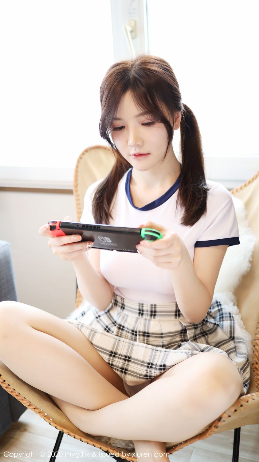 《MyGirl 黄米妮 制服写真 VOL.430》第11张,模特黄米妮,mygirl,制服主题,全套100张