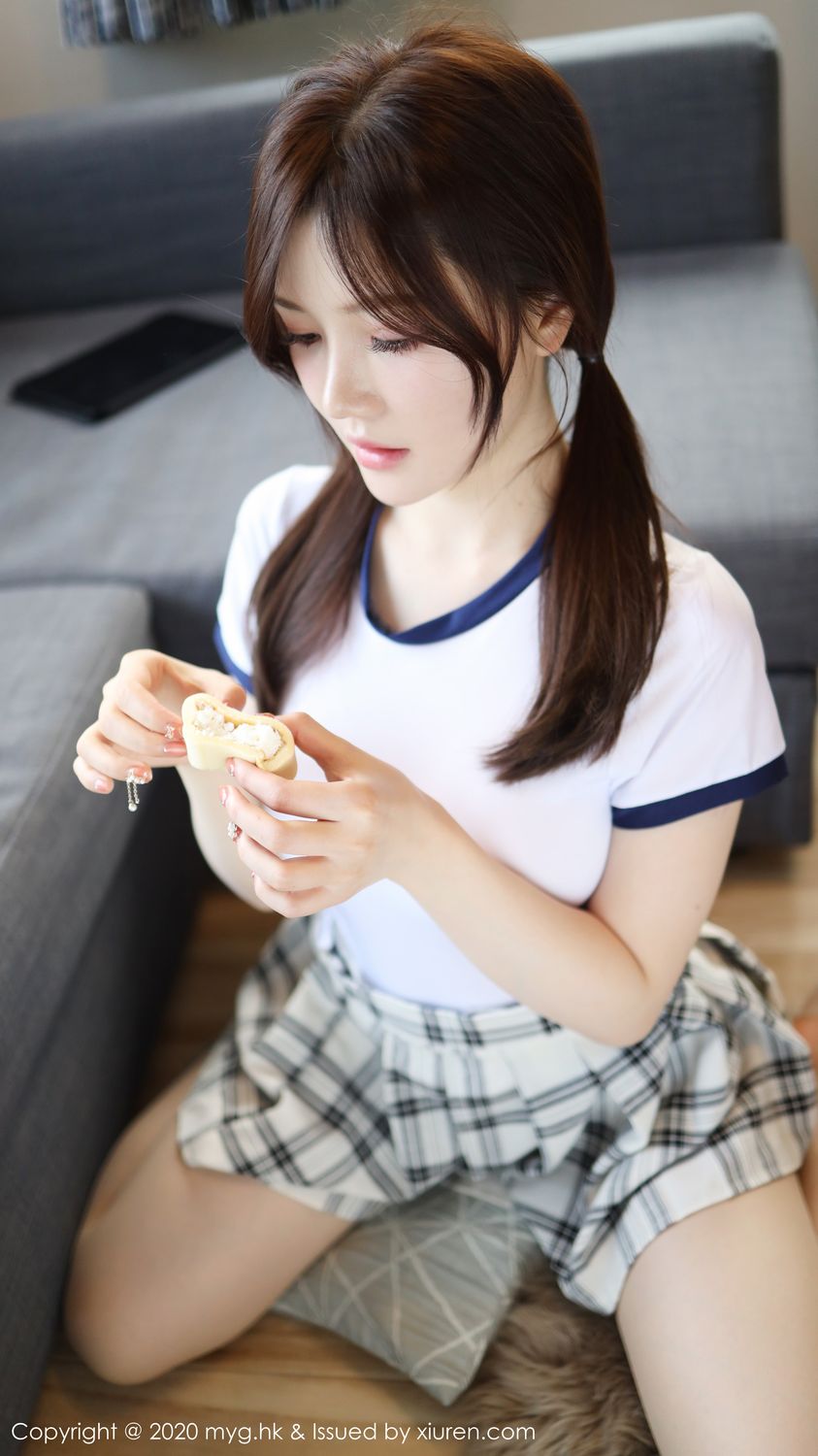 《MyGirl 黄米妮 制服写真 VOL.430》第54张,模特黄米妮,mygirl,制服主题,全套100张