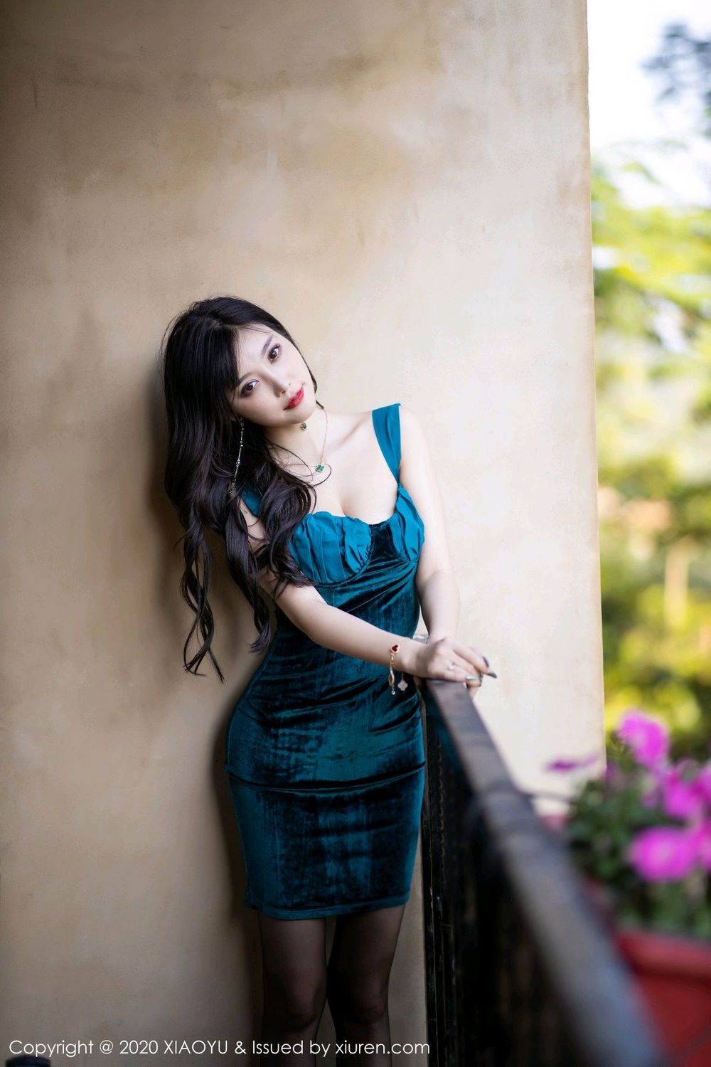 《语画界 杨晨晨 制服写真 VOL.277》第11张,模特杨晨晨,语画界,制服主题,全套90张