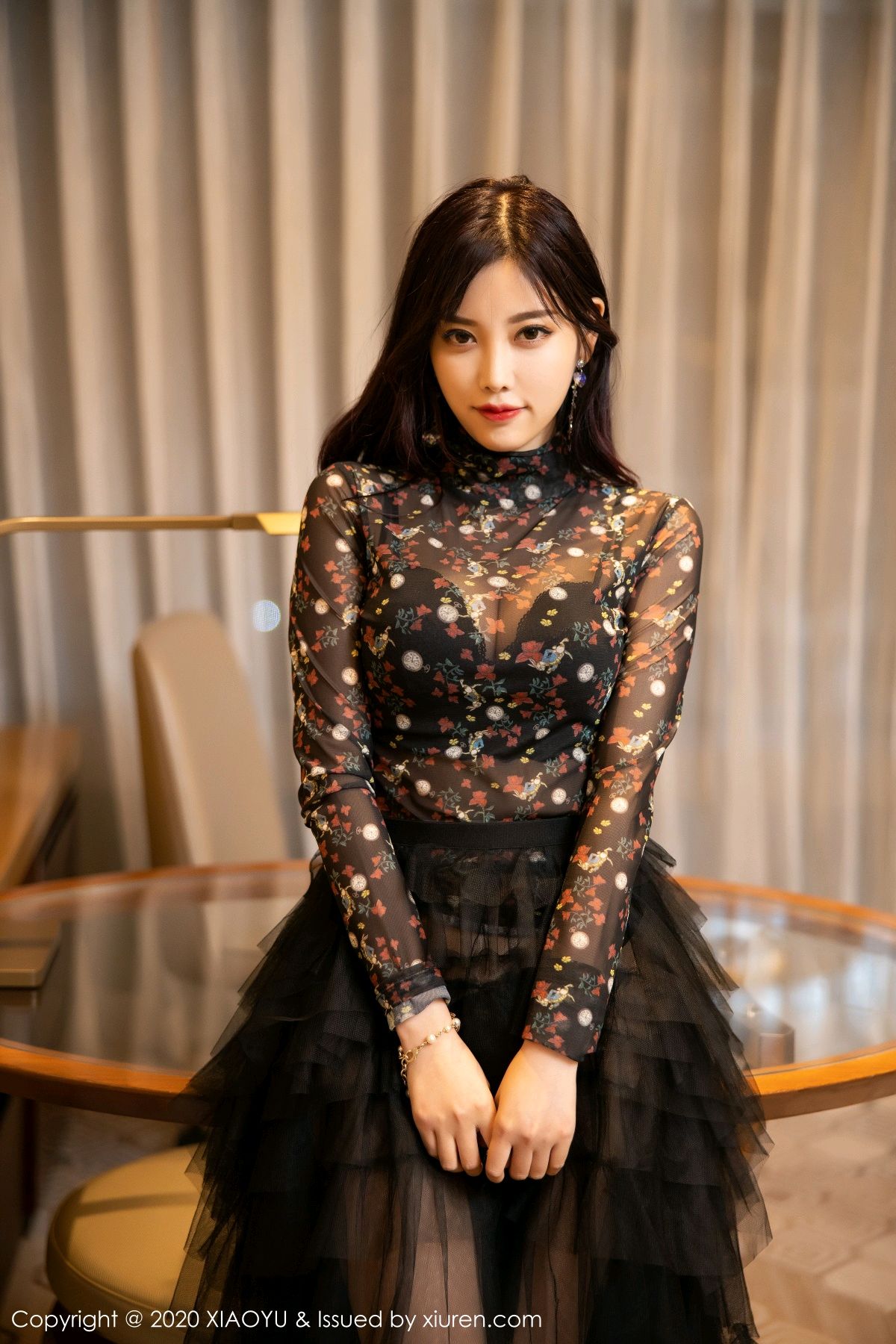 《语画界 杨晨晨 制服写真 VOL.289》第15张,模特杨晨晨,语画界,制服主题,全套86张
