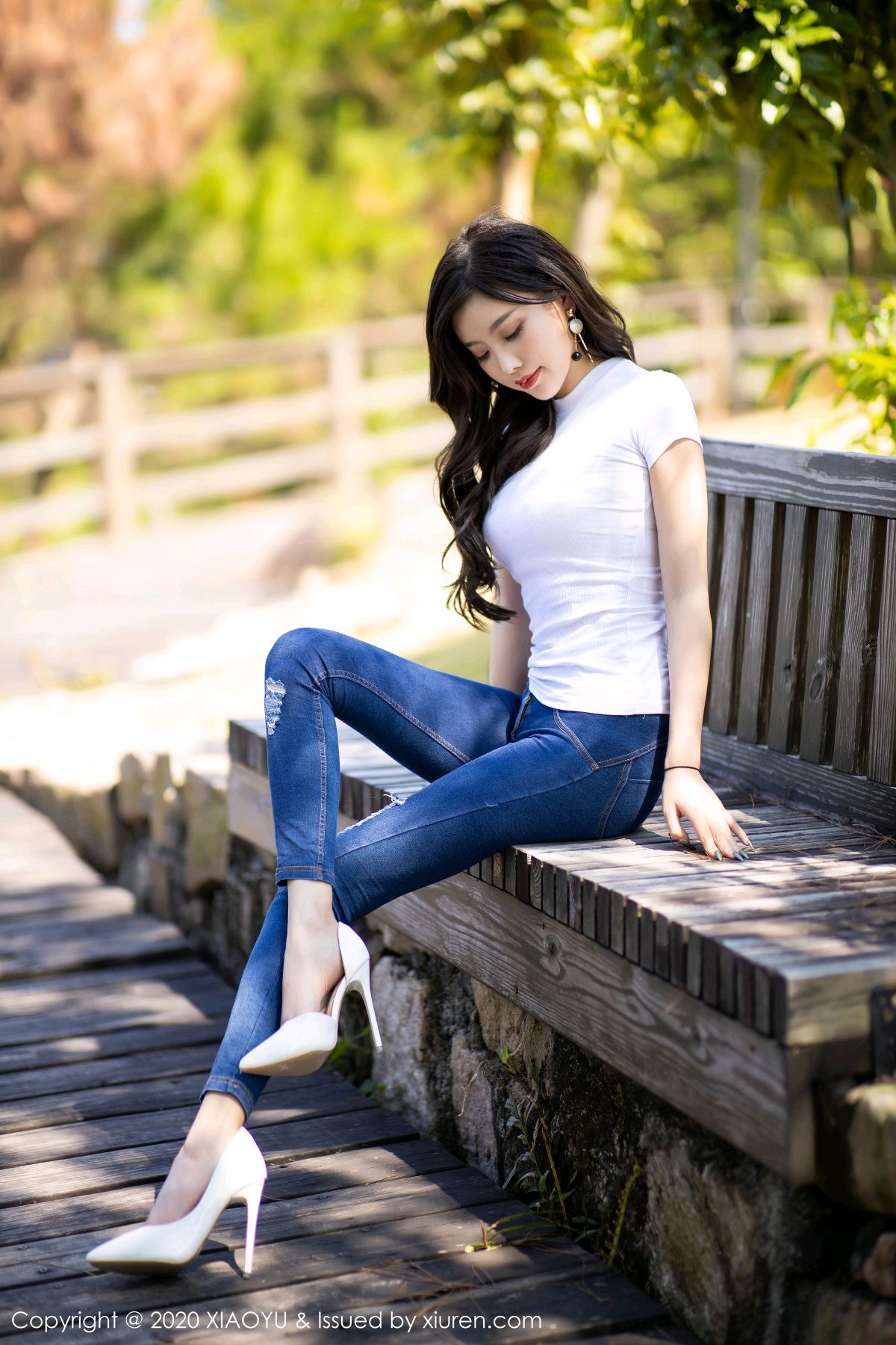 《语画界 杨晨晨 制服写真 VOL.300》第9张,模特杨晨晨,语画界,制服主题,全套92张