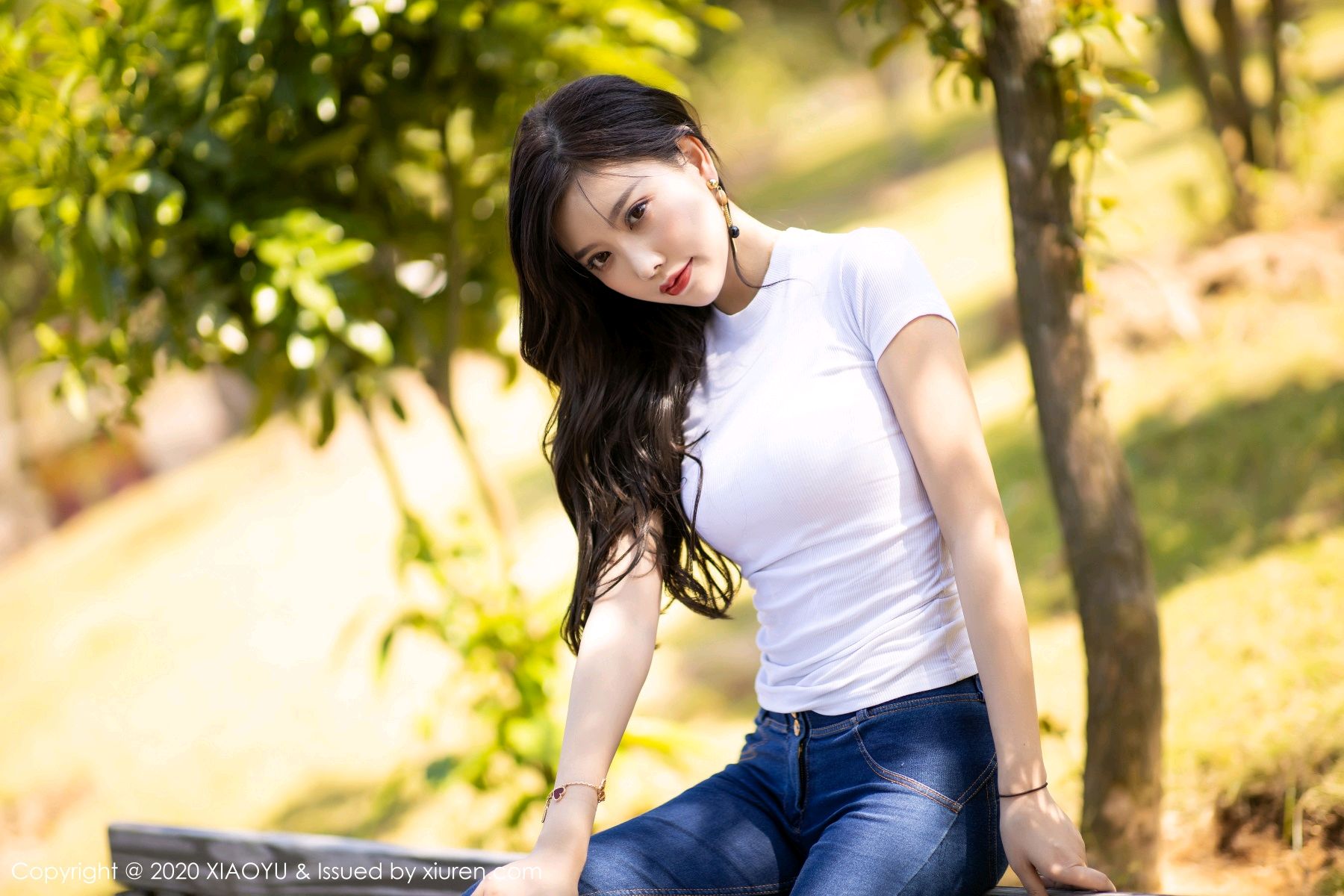 《语画界 杨晨晨 制服写真 VOL.300》第26张,模特杨晨晨,语画界,制服主题,全套92张