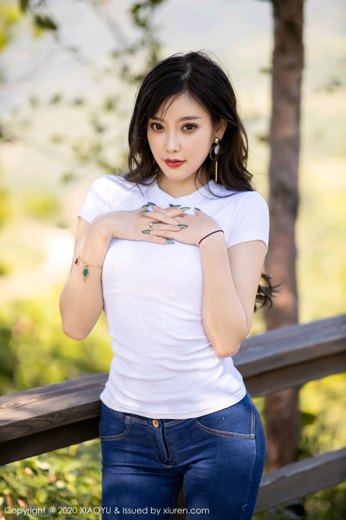 《语画界 杨晨晨 制服写真 VOL.300》第31张,模特杨晨晨,语画界,制服主题,全套92张