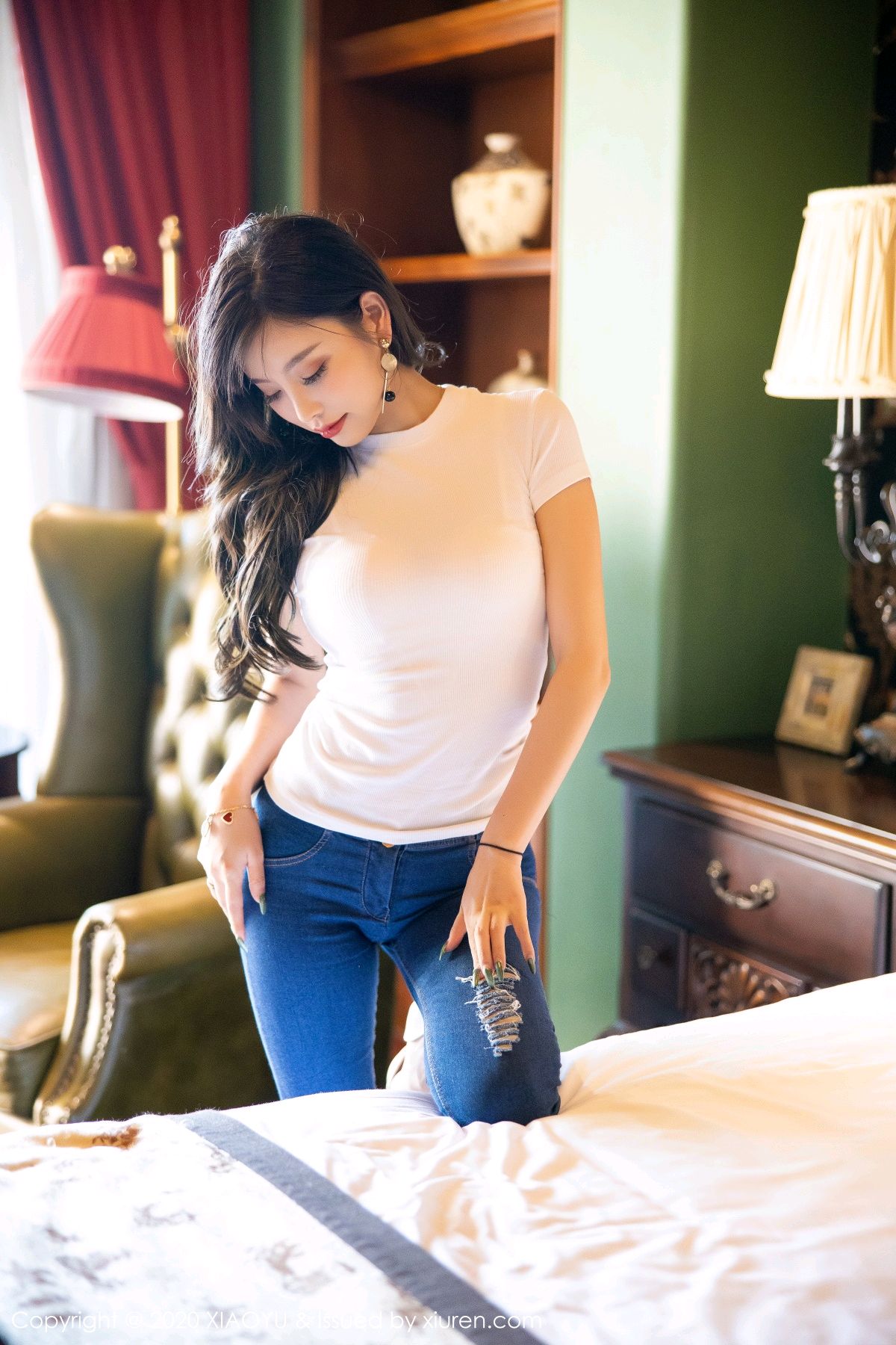 《语画界 杨晨晨 制服写真 VOL.300》第37张,模特杨晨晨,语画界,制服主题,全套92张