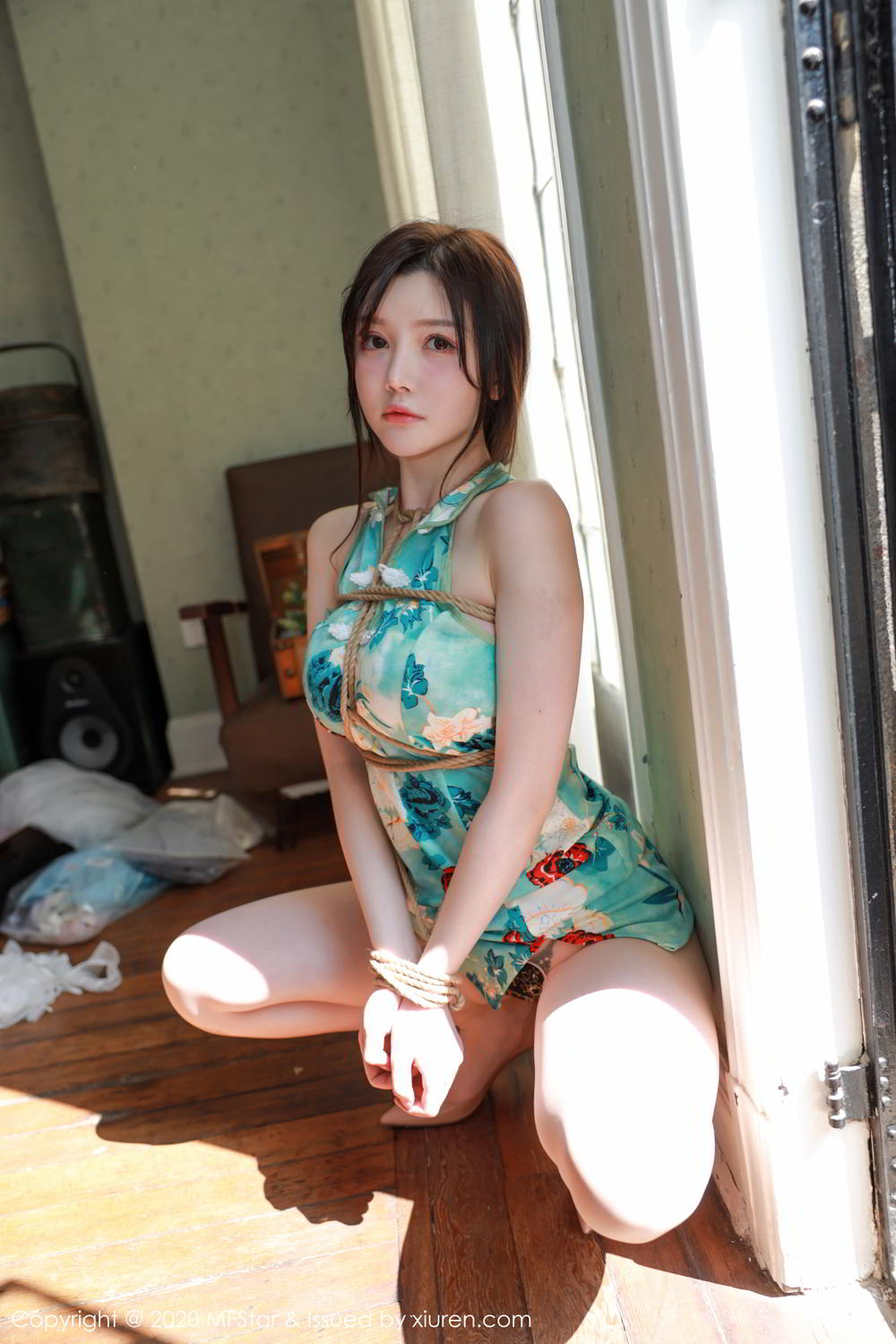 《MFStar 黄米妮 制服写真 VOL.293》第20张,模特黄米妮,mfstar,制服主题,全套56张