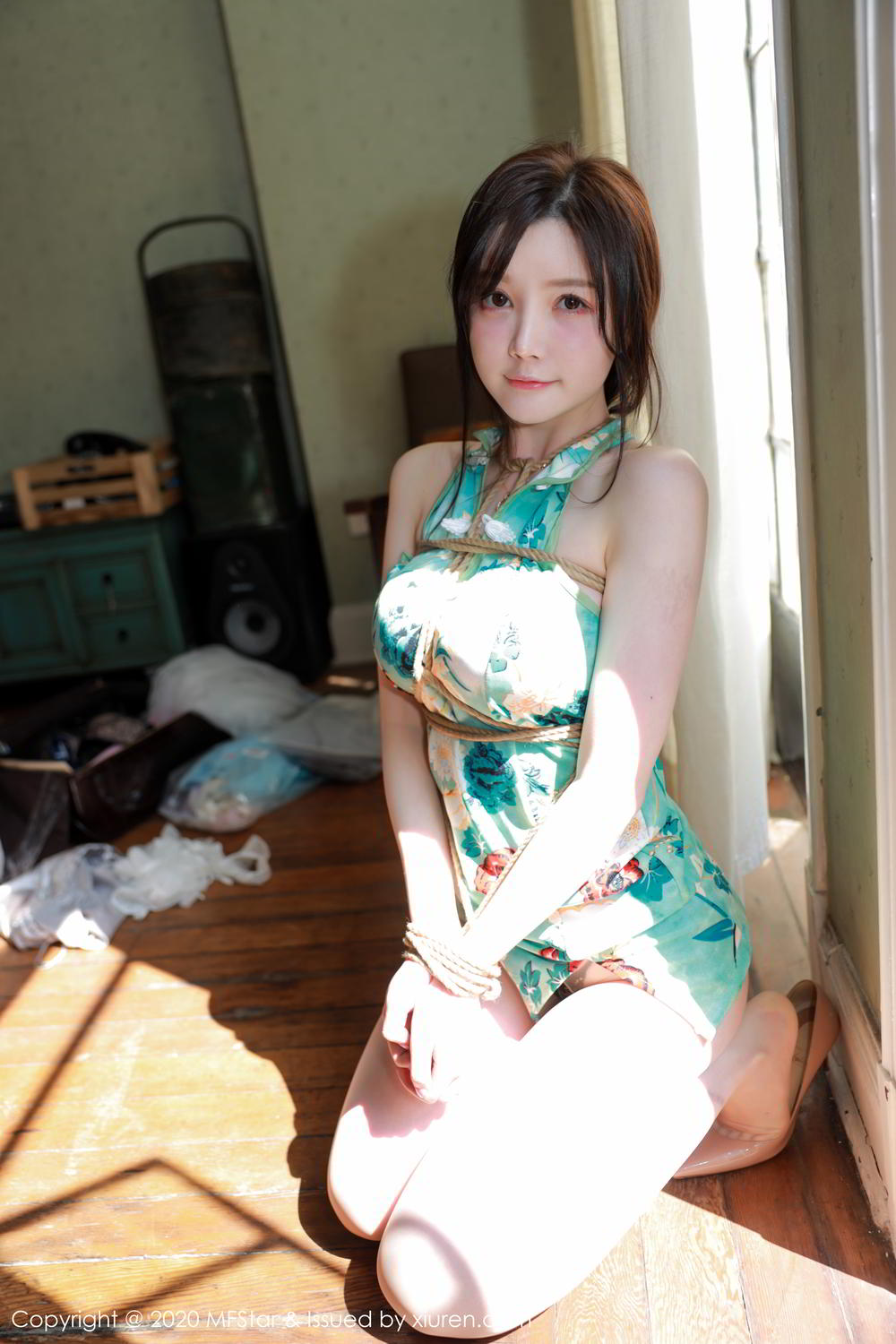 《MFStar 黄米妮 制服写真 VOL.293》第21张,模特黄米妮,mfstar,制服主题,全套56张
