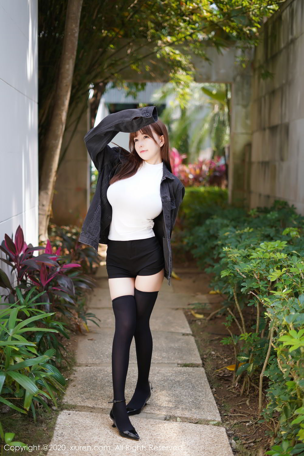 《秀人网 UU酱 童颜巨乳写真》第22张,模特UU酱,秀人网,童颜巨乳主题,全套73张