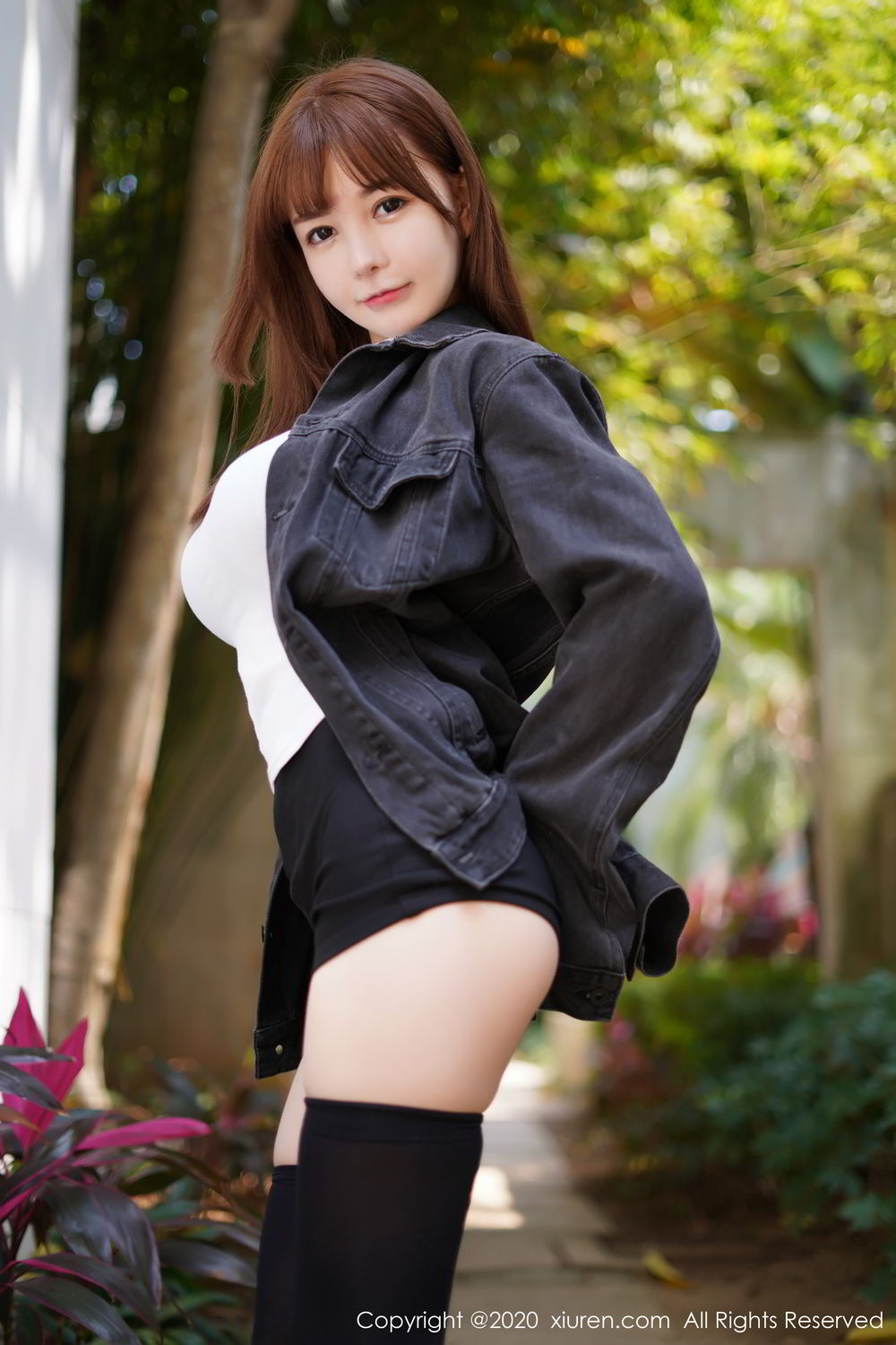 《秀人网 UU酱 童颜巨乳写真》第25张,模特UU酱,秀人网,童颜巨乳主题,全套73张